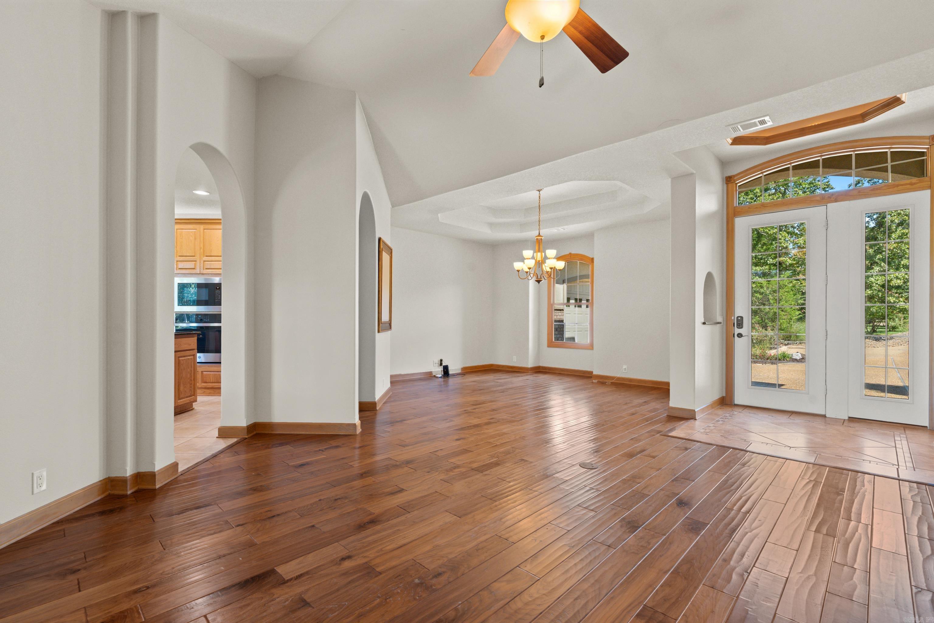 Isabella Courts - Residential