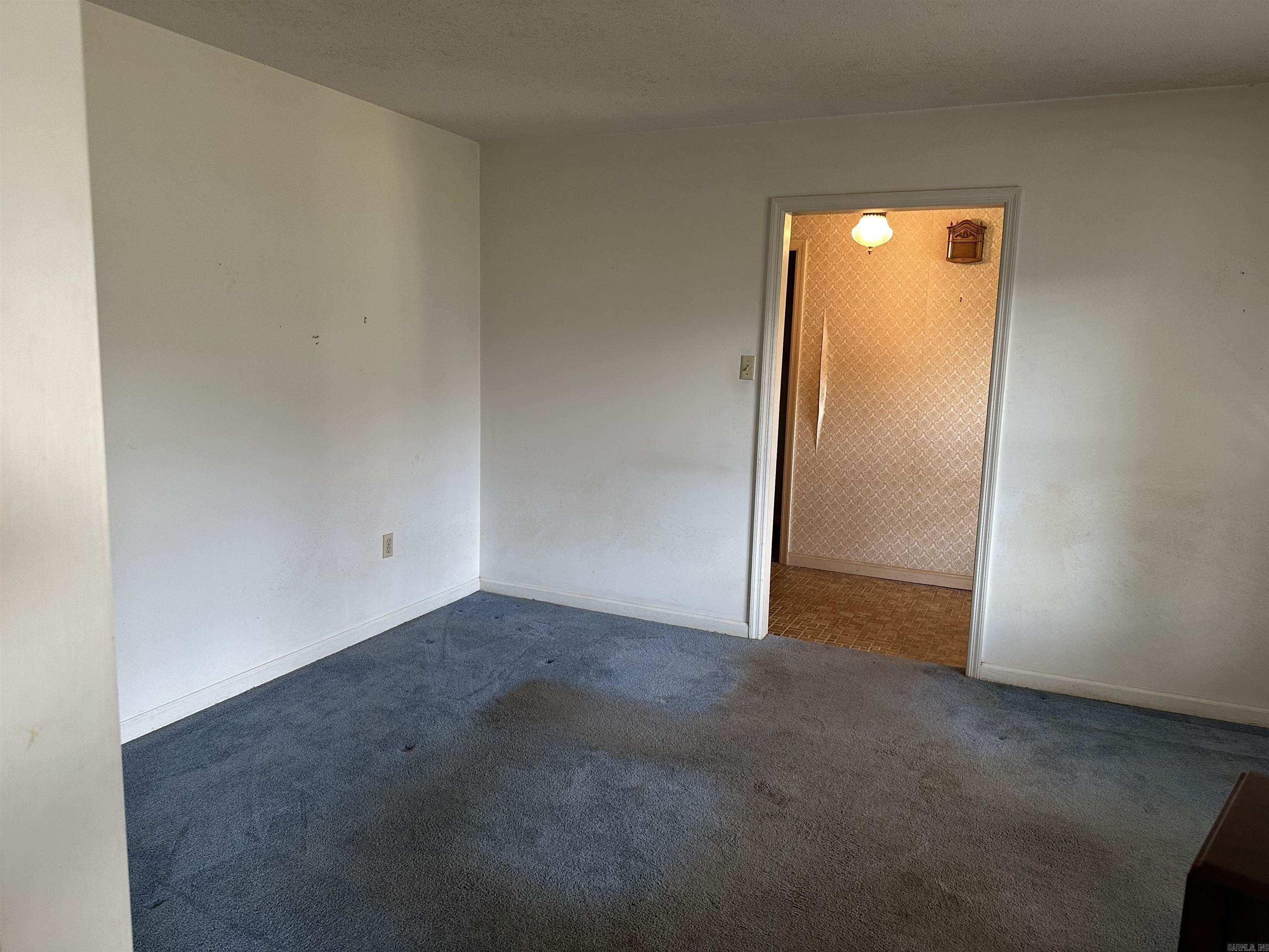 INDIAN HILLS - Residential