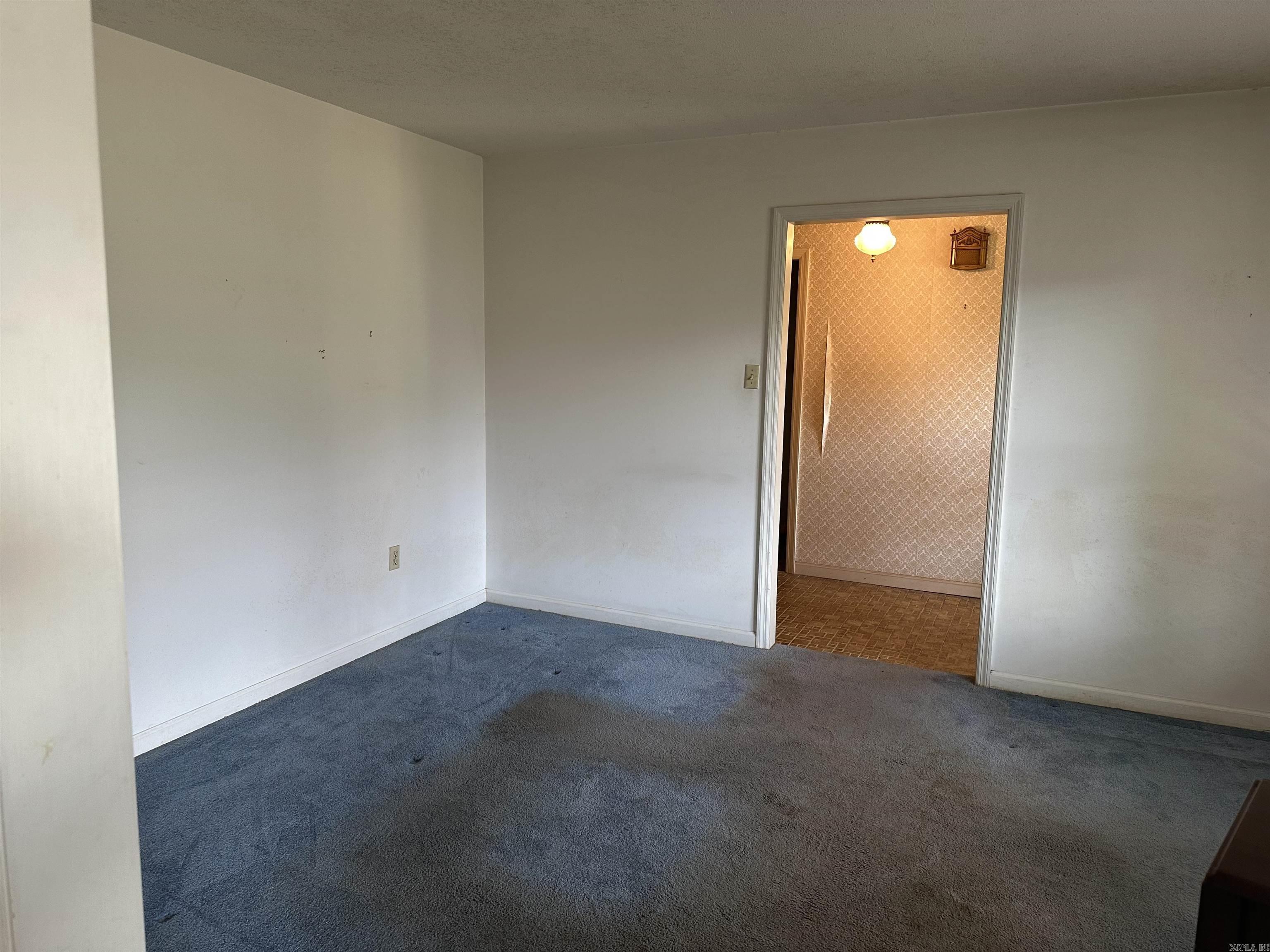 INDIAN HILLS - Residential