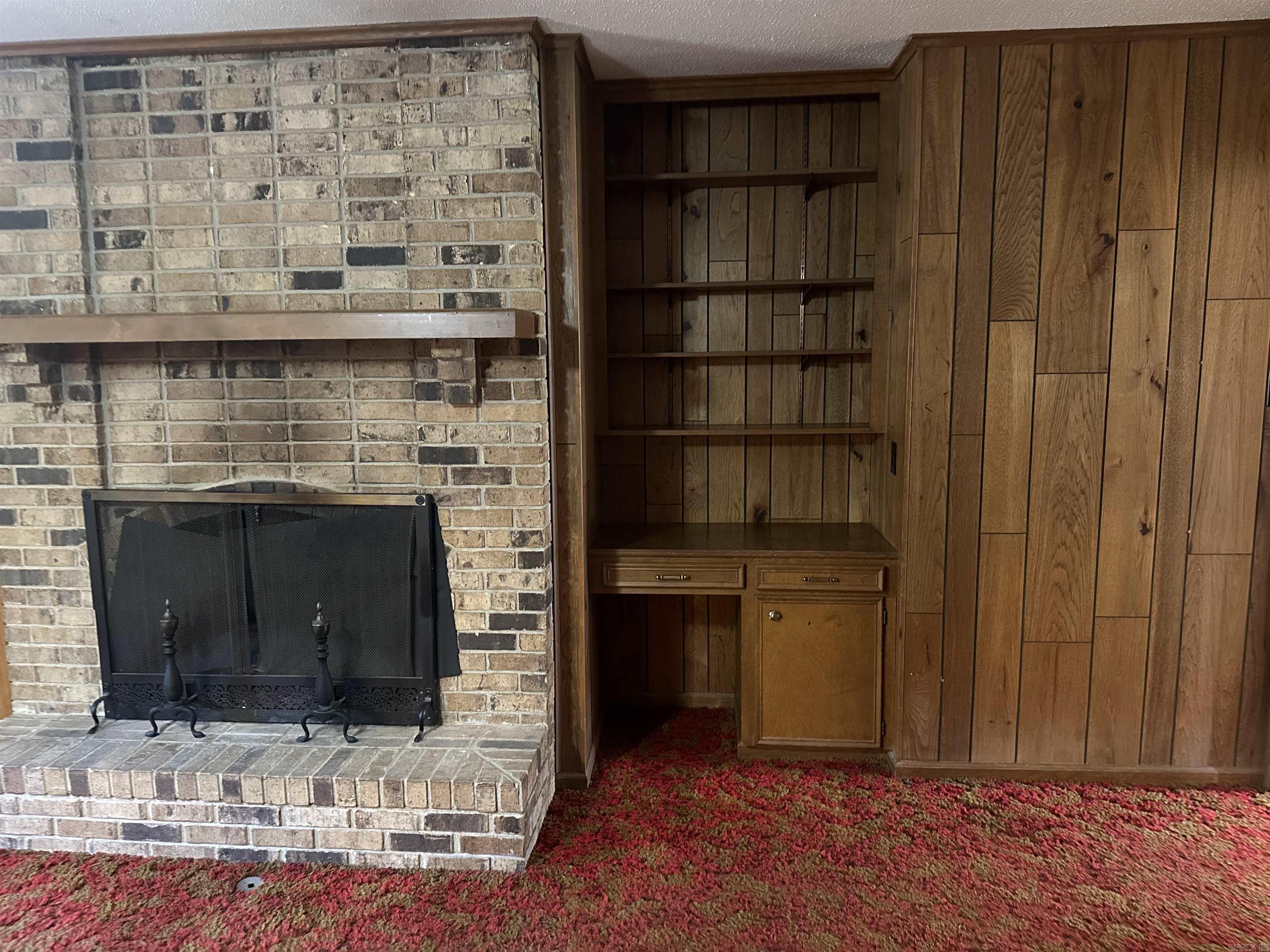 INDIAN HILLS - Residential