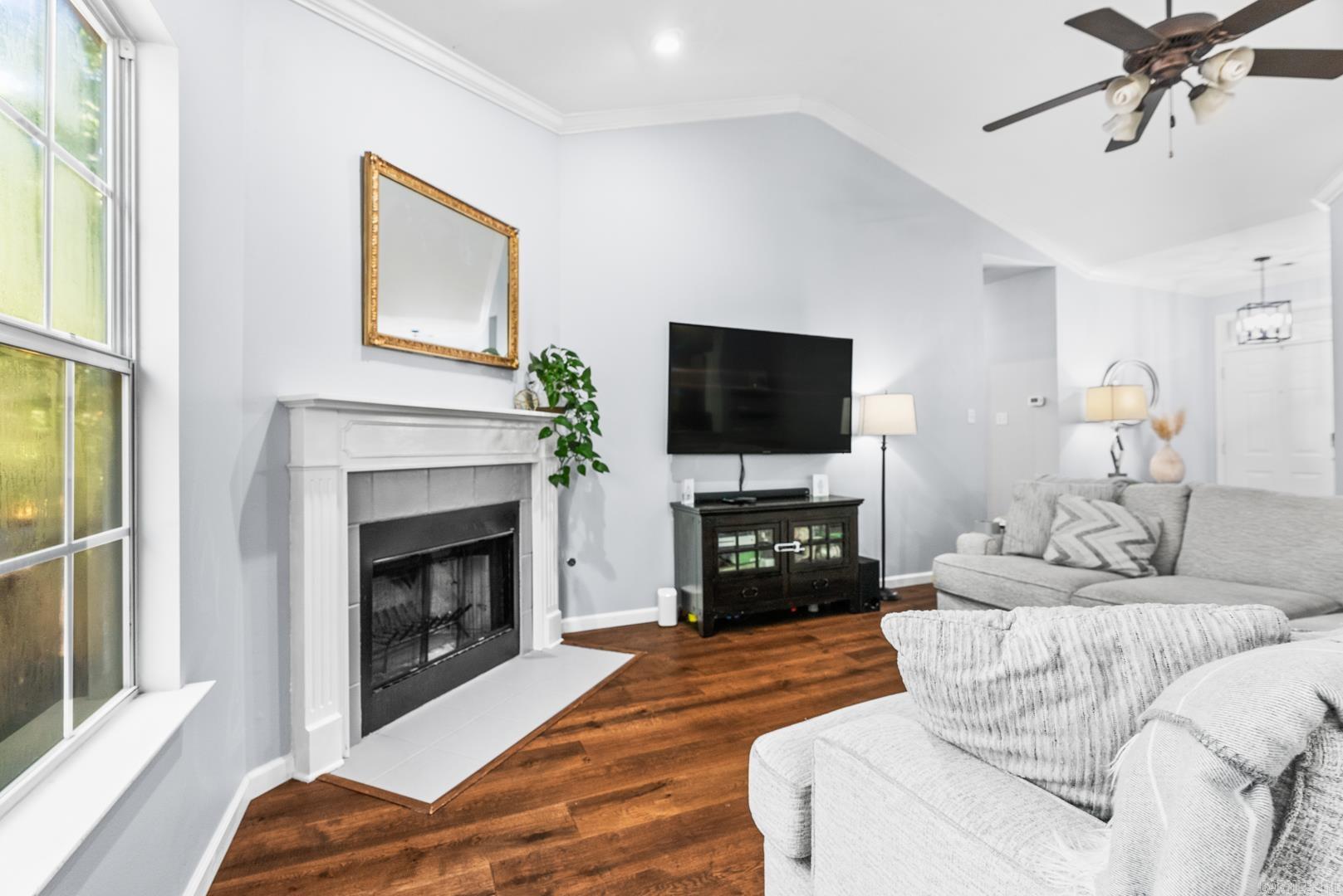 WESTHAMPTON - Residential