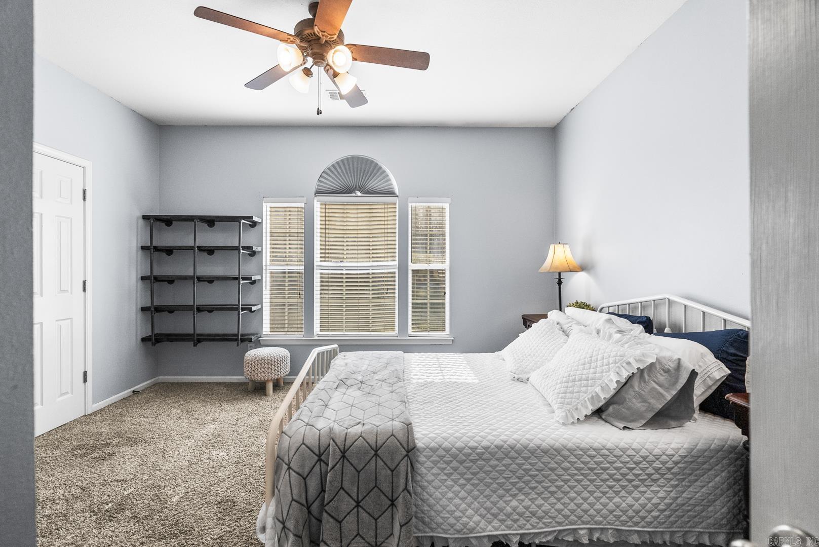 WESTHAMPTON - Residential