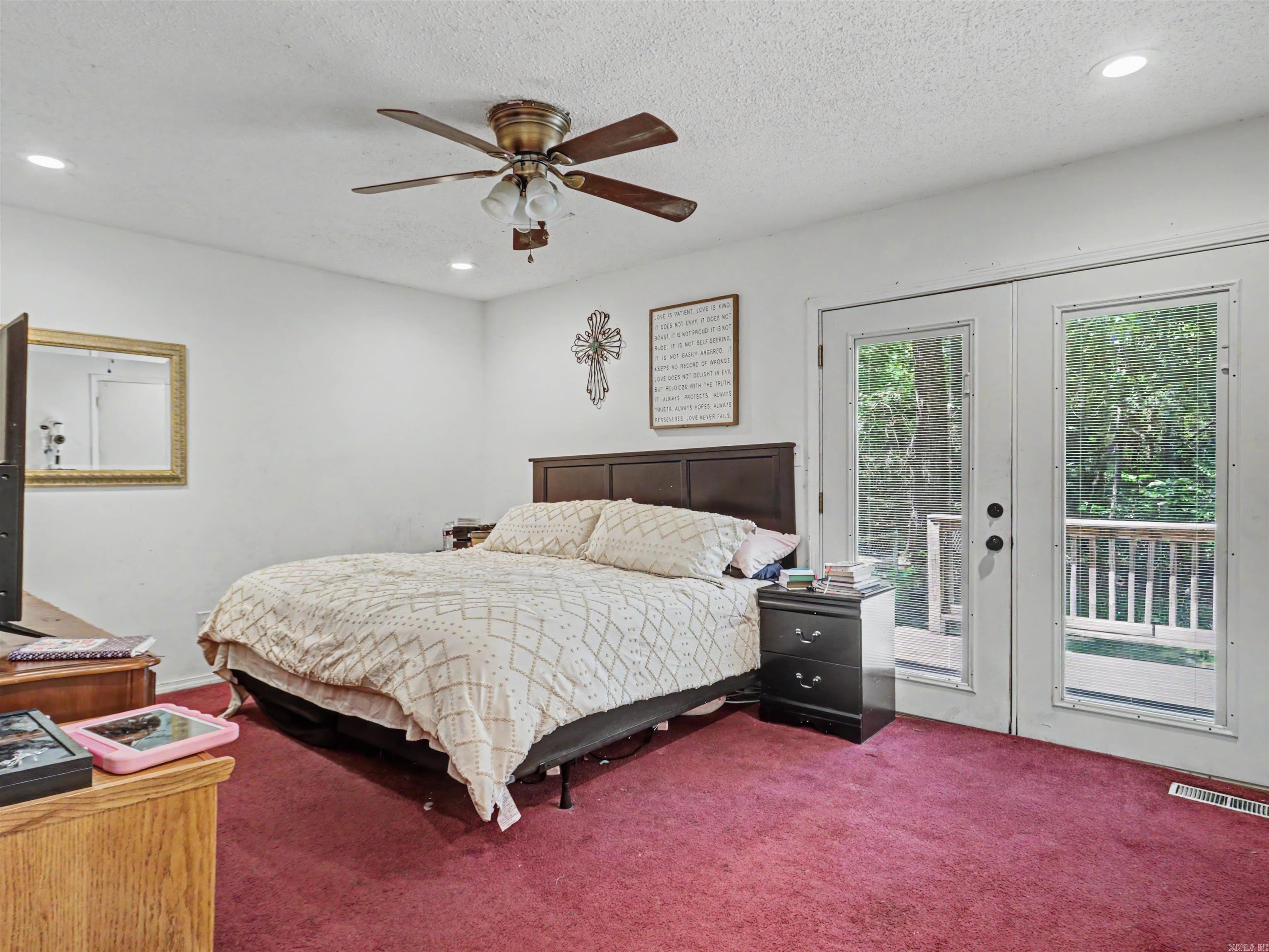 WOODRIDGE ESTATES - Residential