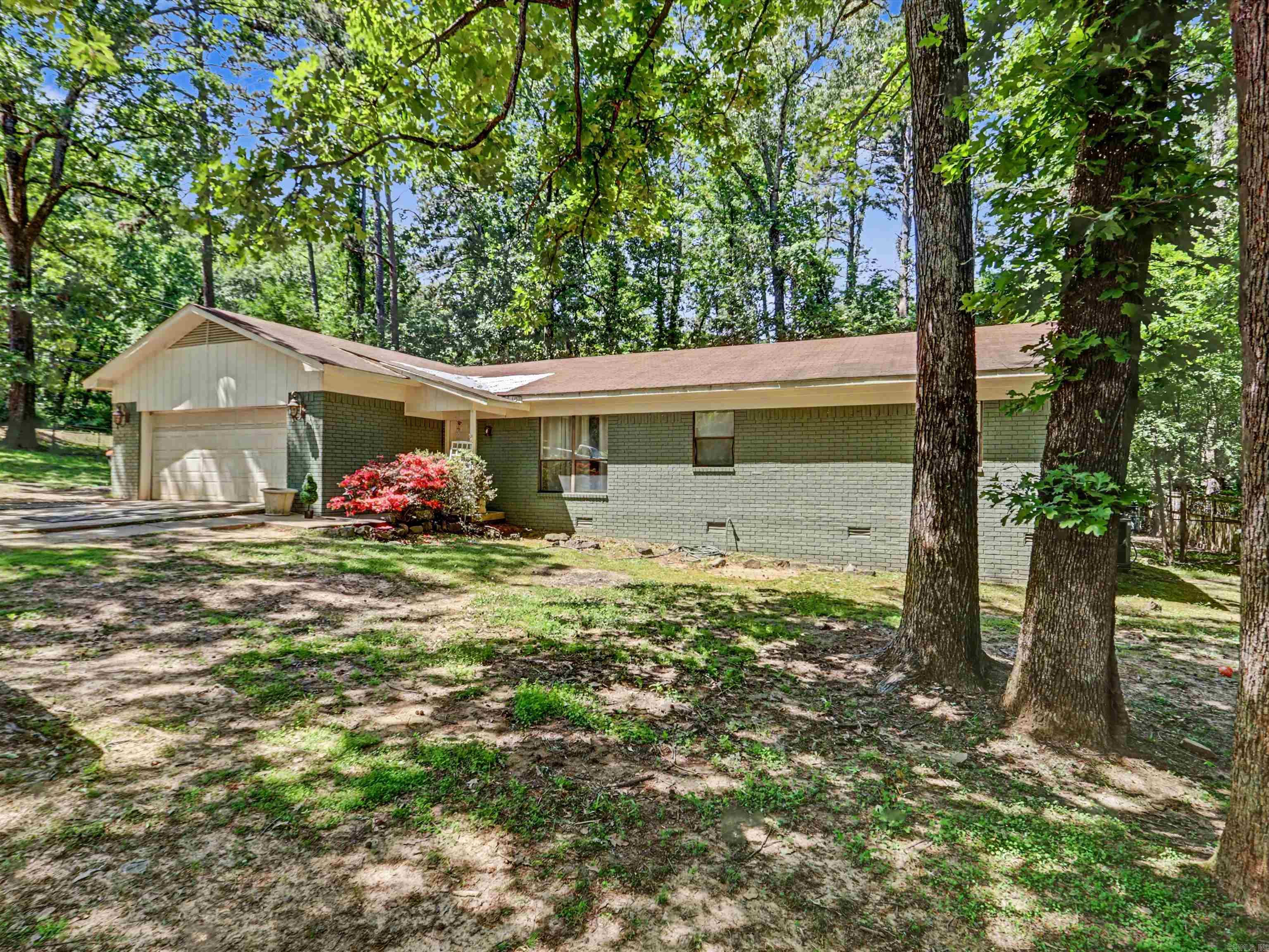 WOODRIDGE ESTATES - Residential