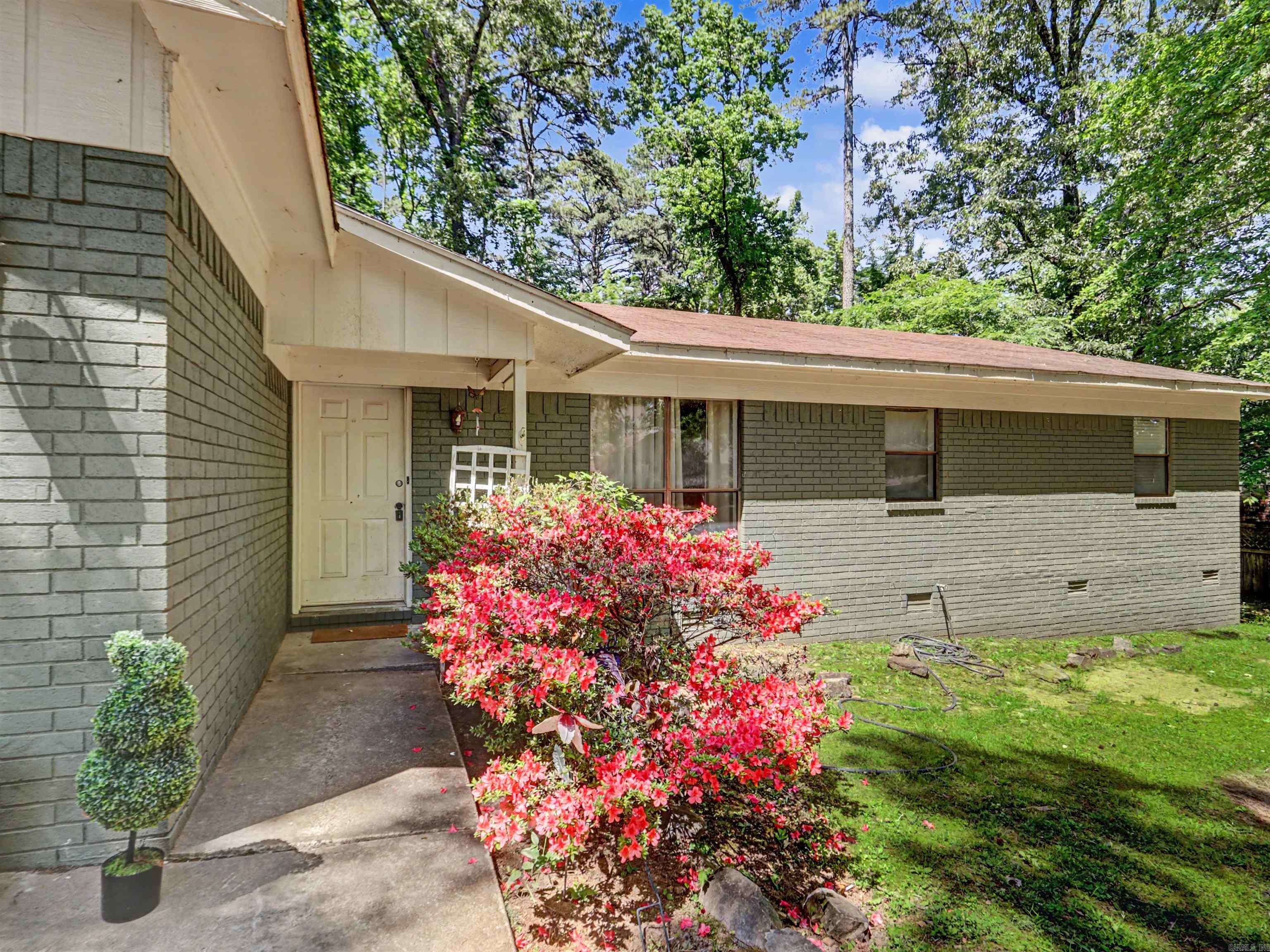 WOODRIDGE ESTATES - Residential