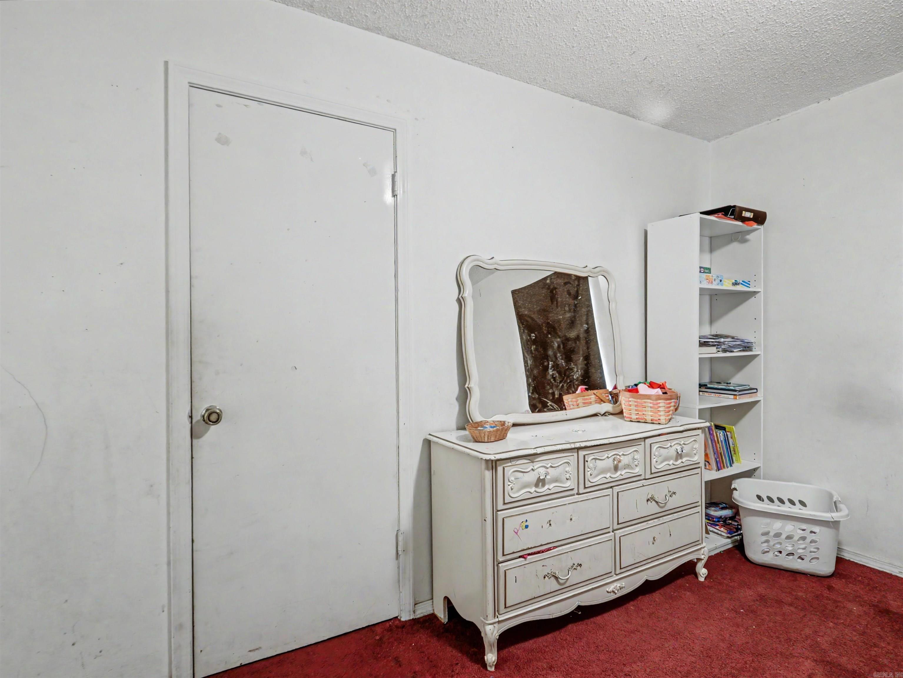 WOODRIDGE ESTATES - Residential