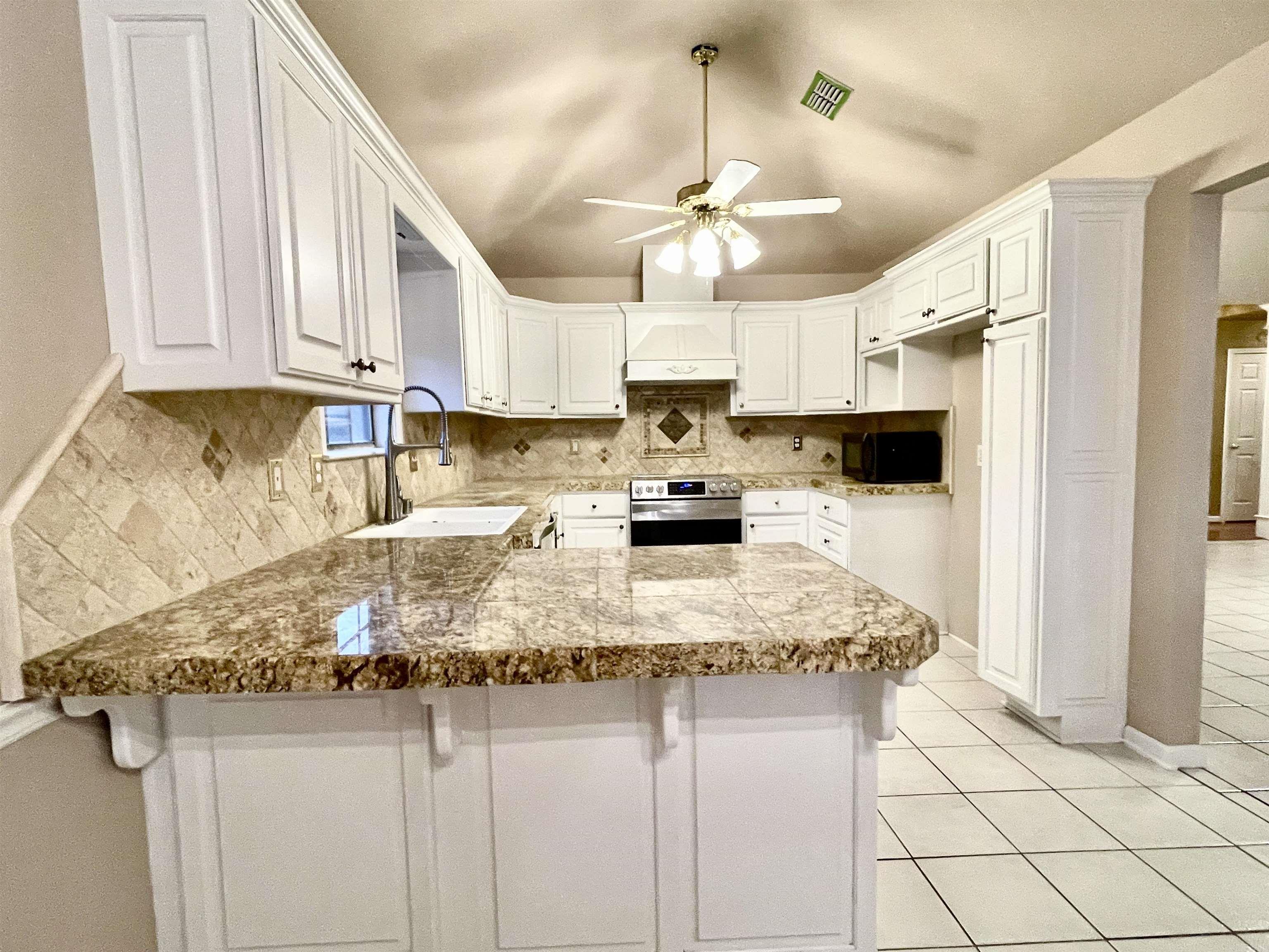 AUSTIN LAKES ADDN - Residential