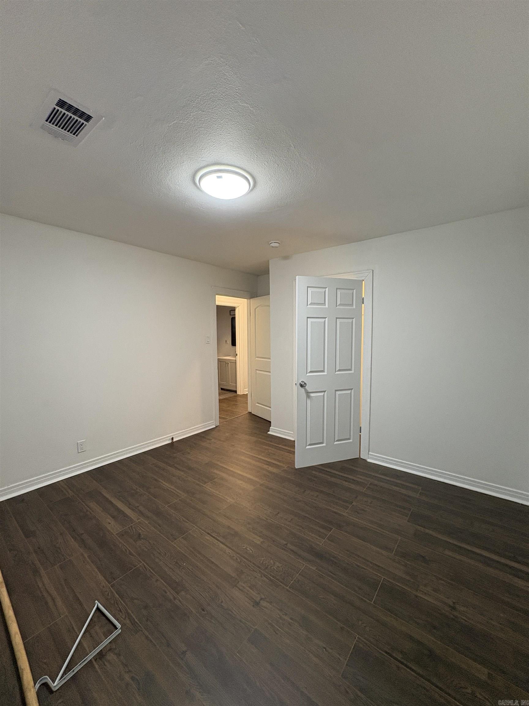 Moore & Penzel - Residential Lease