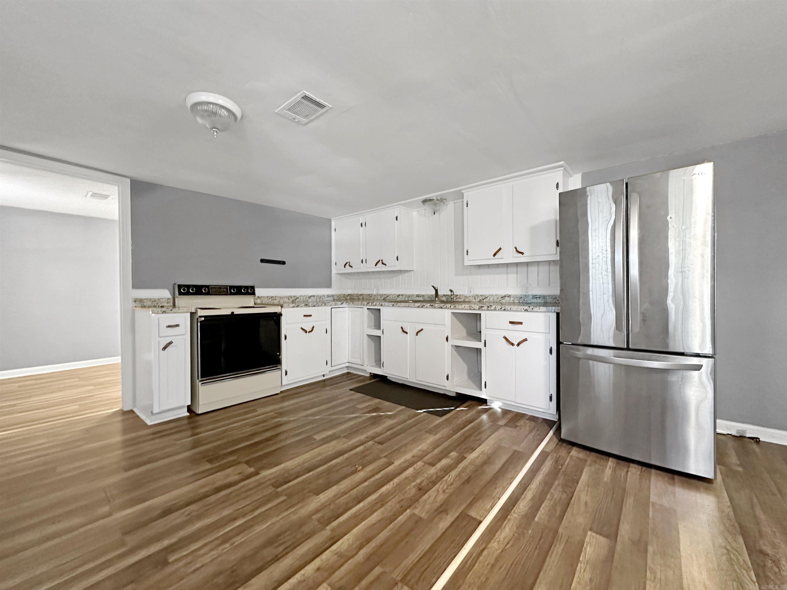 Lawrence #6 - Residential