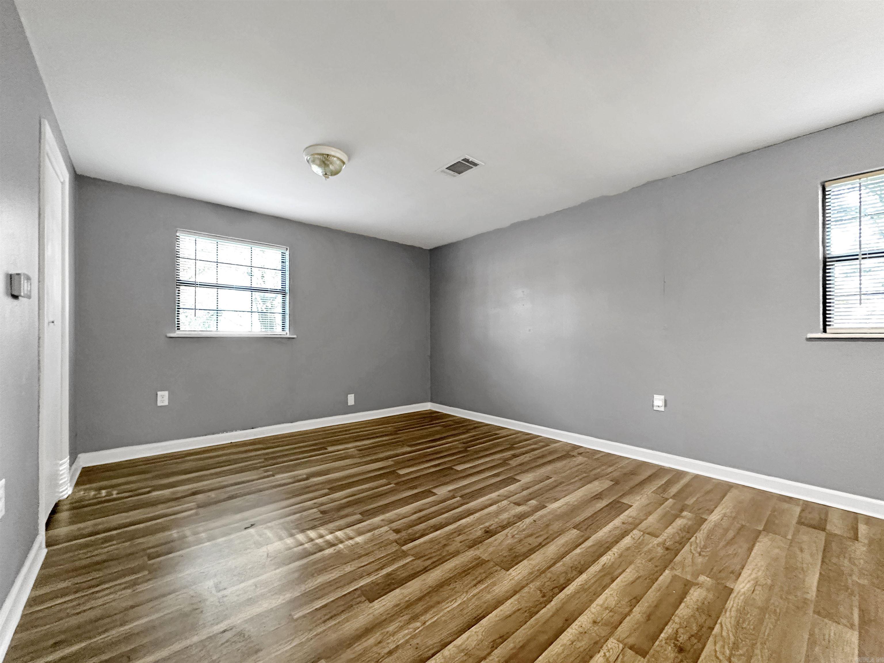 Lawrence #6 - Residential