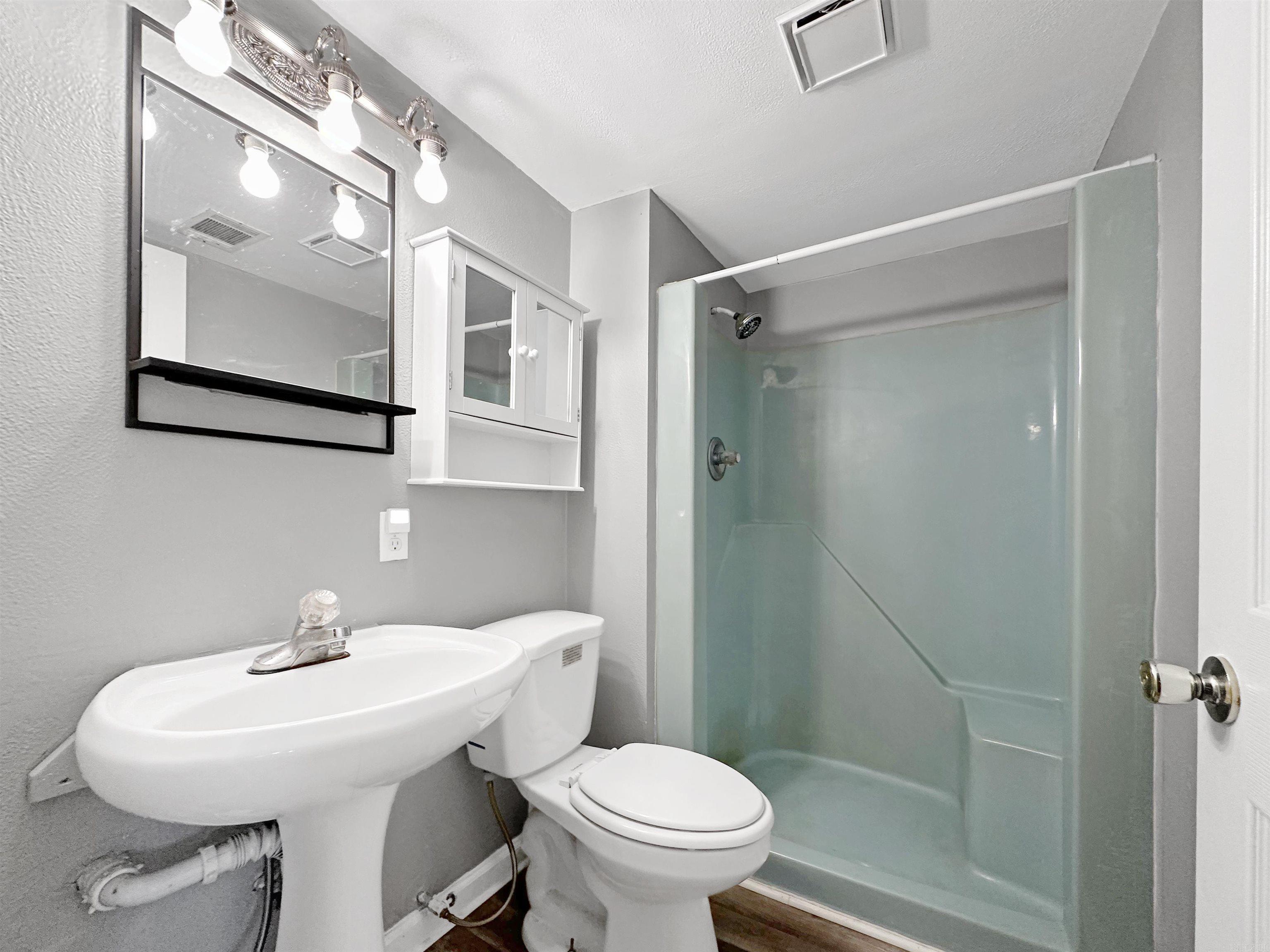 Lawrence #6 - Residential