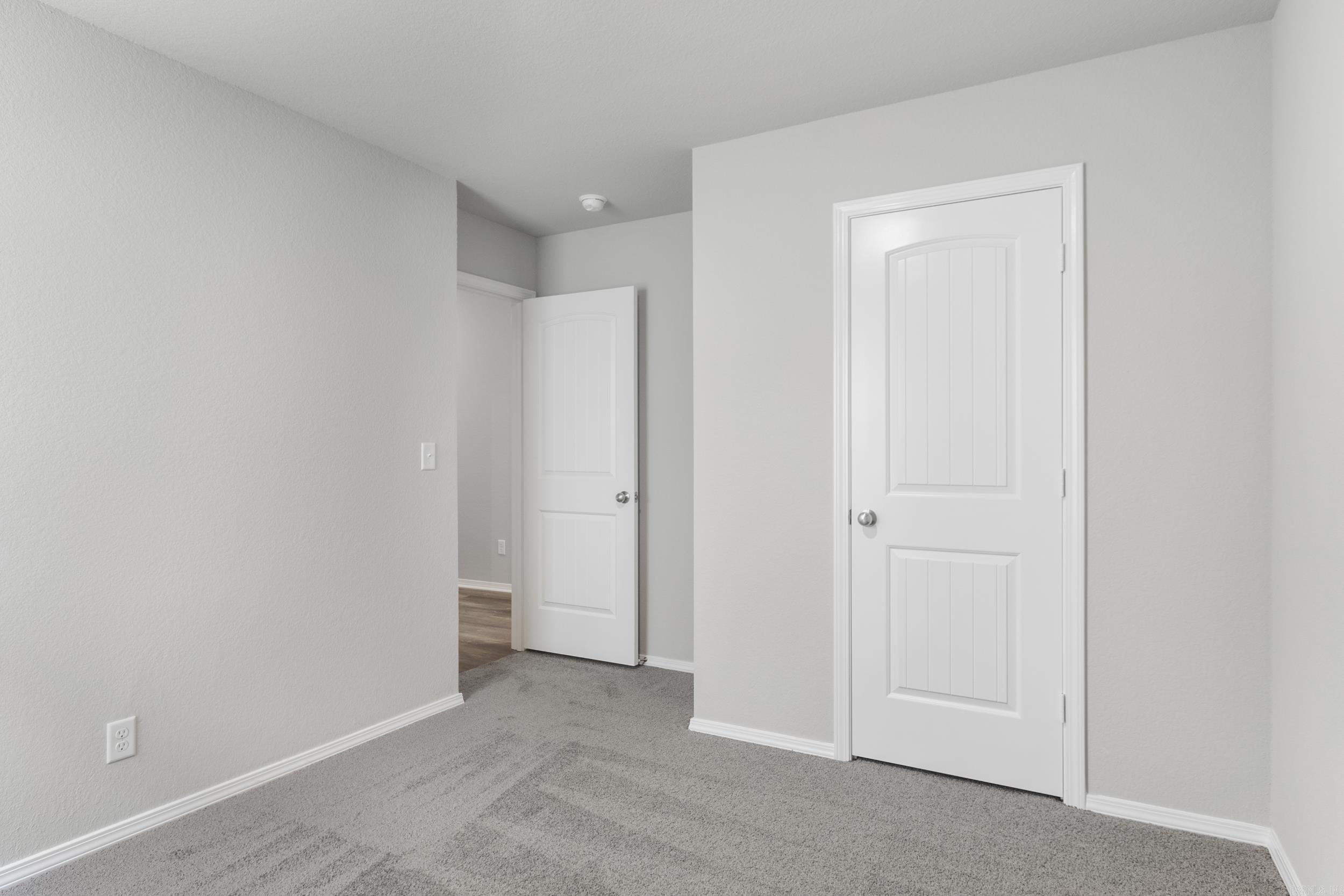 COUNTRY CLUB OF ARK THE - Residential