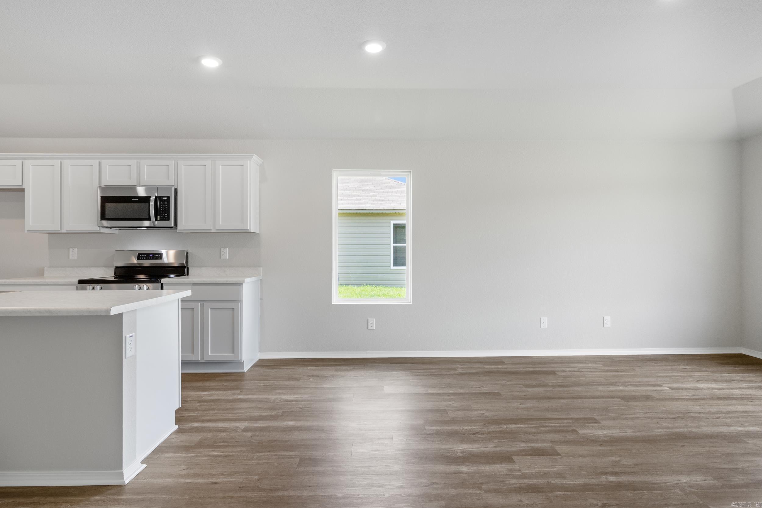 COUNTRY CLUB OF ARK THE - Residential