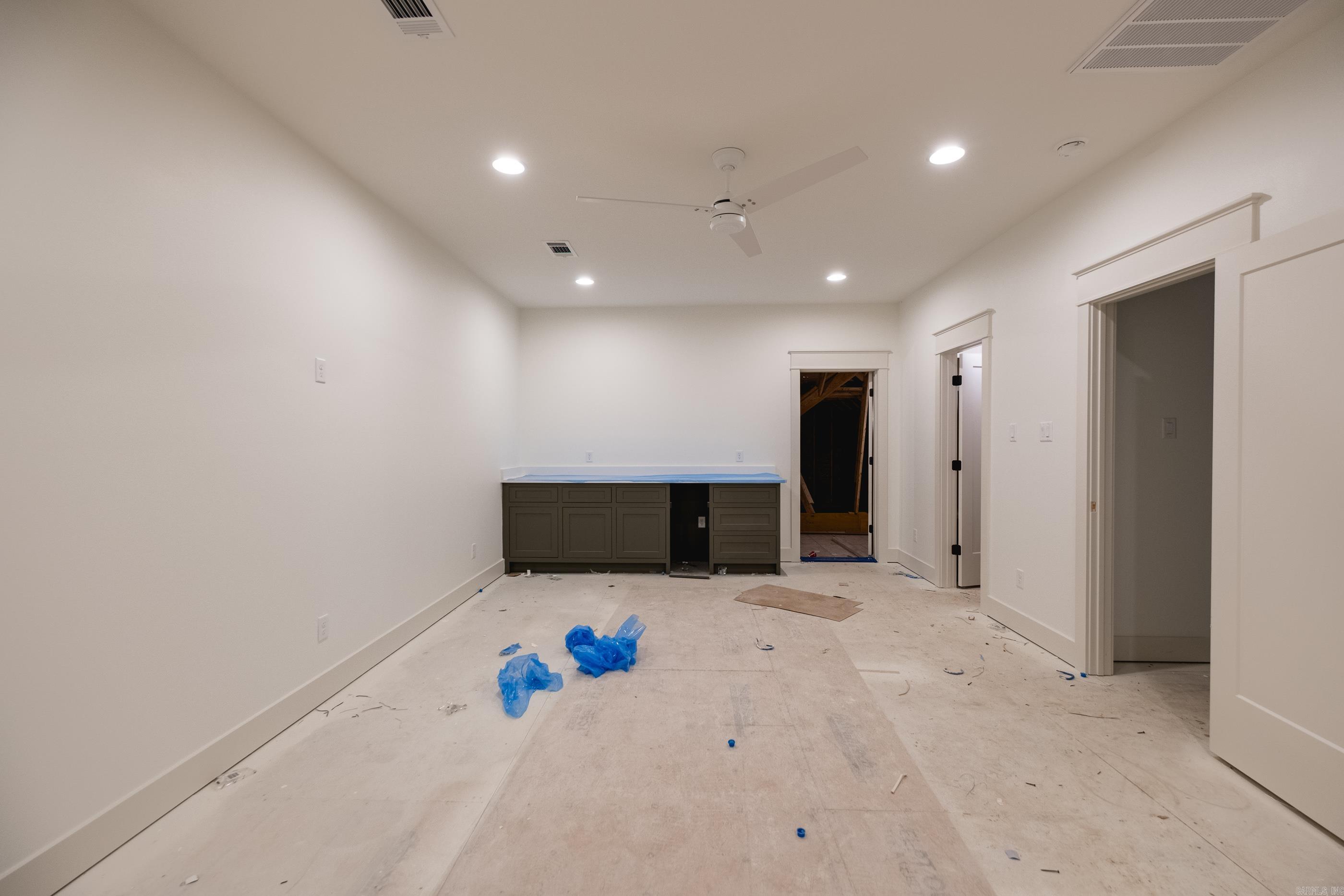 CHENAL VALLEY ABINGTON COURT - Residential