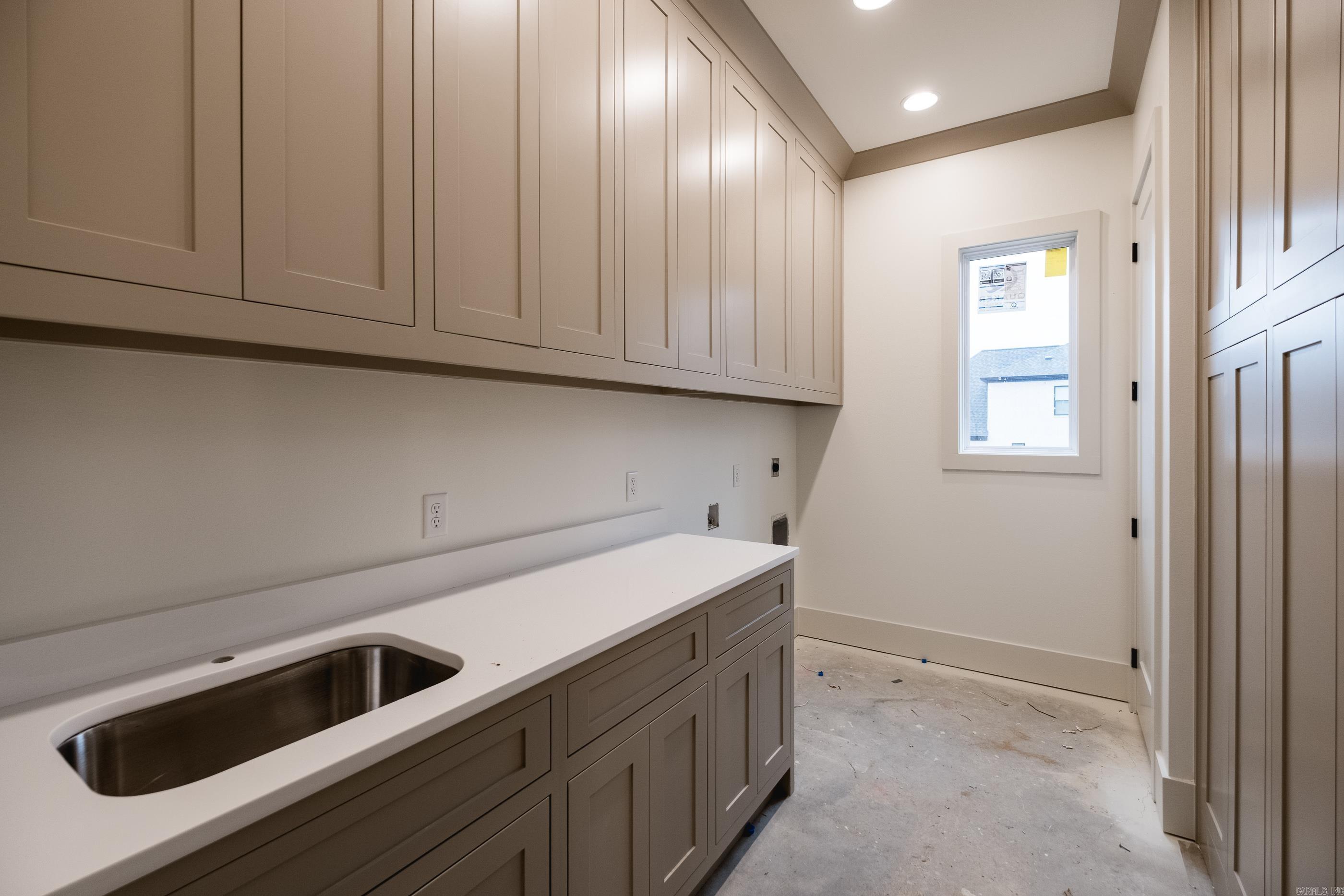 CHENAL VALLEY ABINGTON COURT - Residential