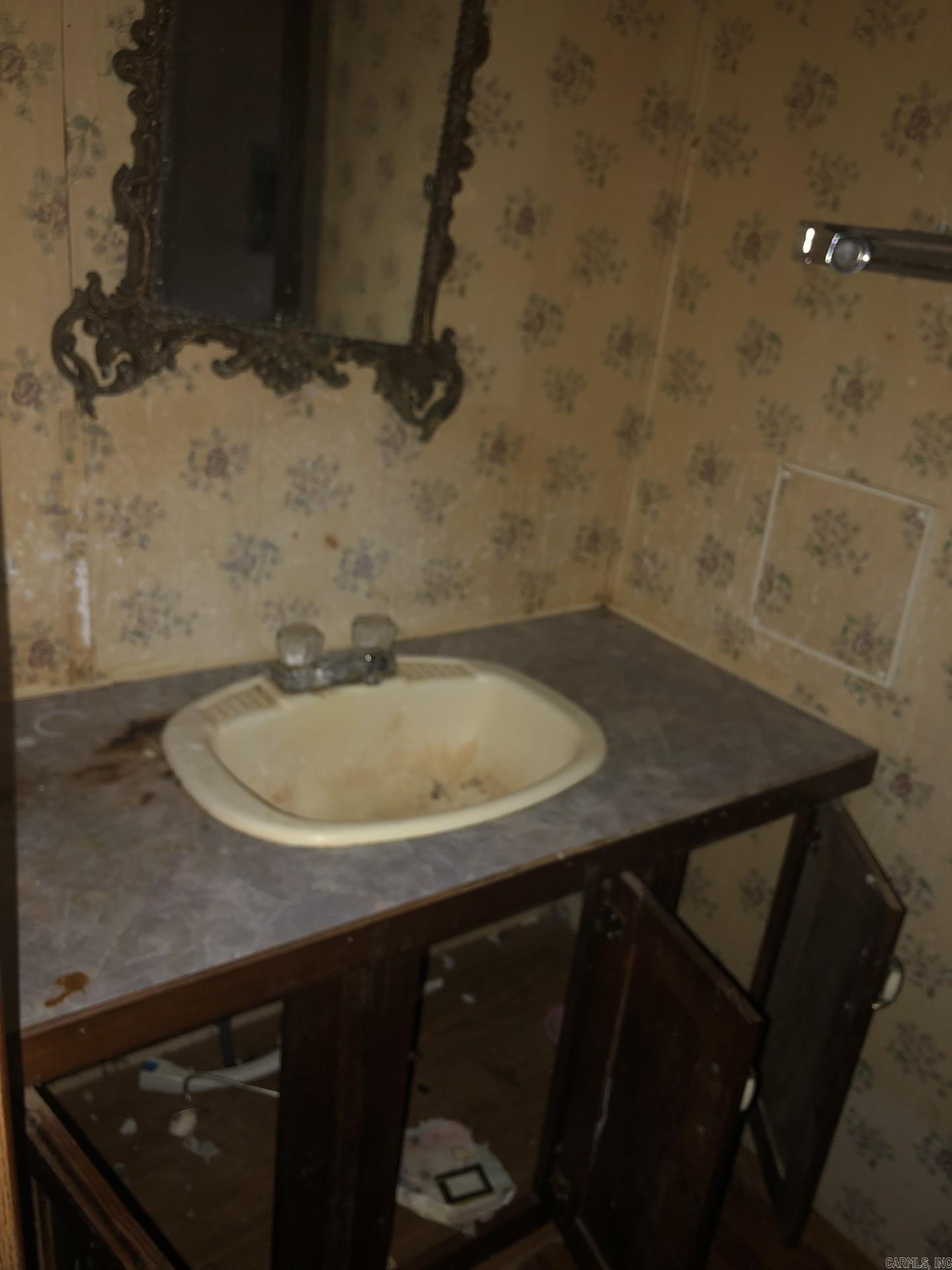 LUND & HILL (ORIGINAL TOWN) - Residential