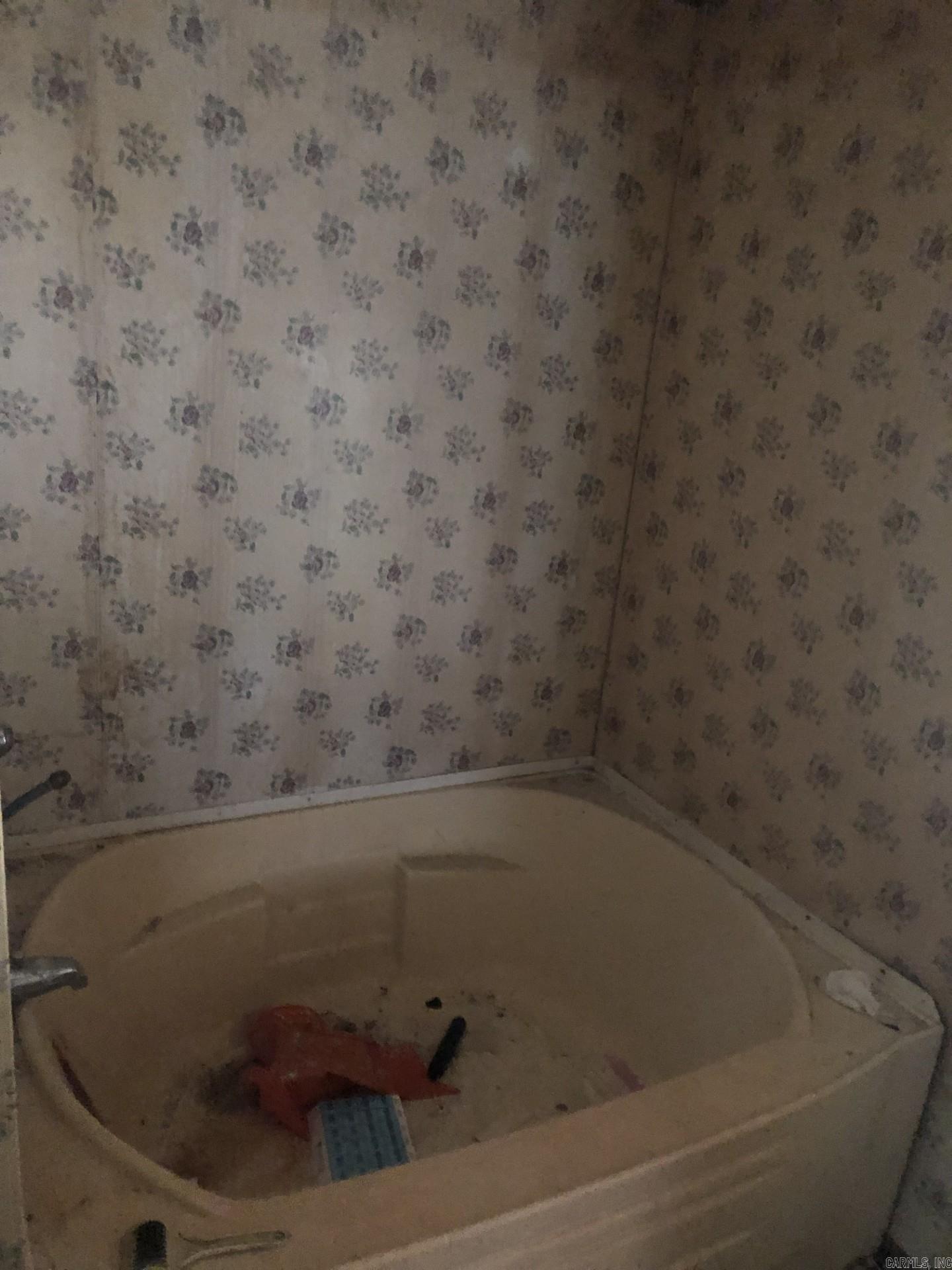 LUND & HILL (ORIGINAL TOWN) - Residential