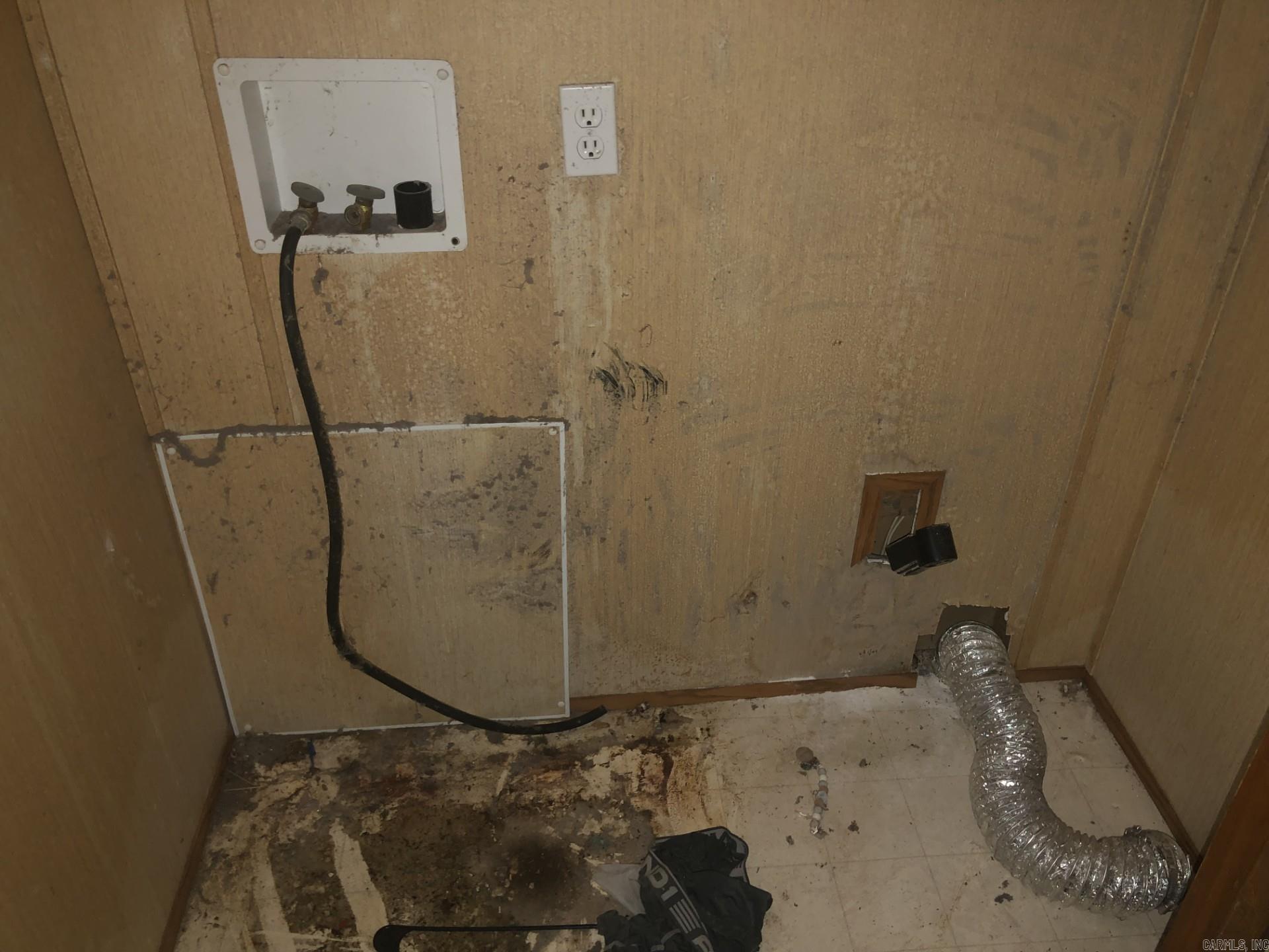 LUND & HILL (ORIGINAL TOWN) - Residential