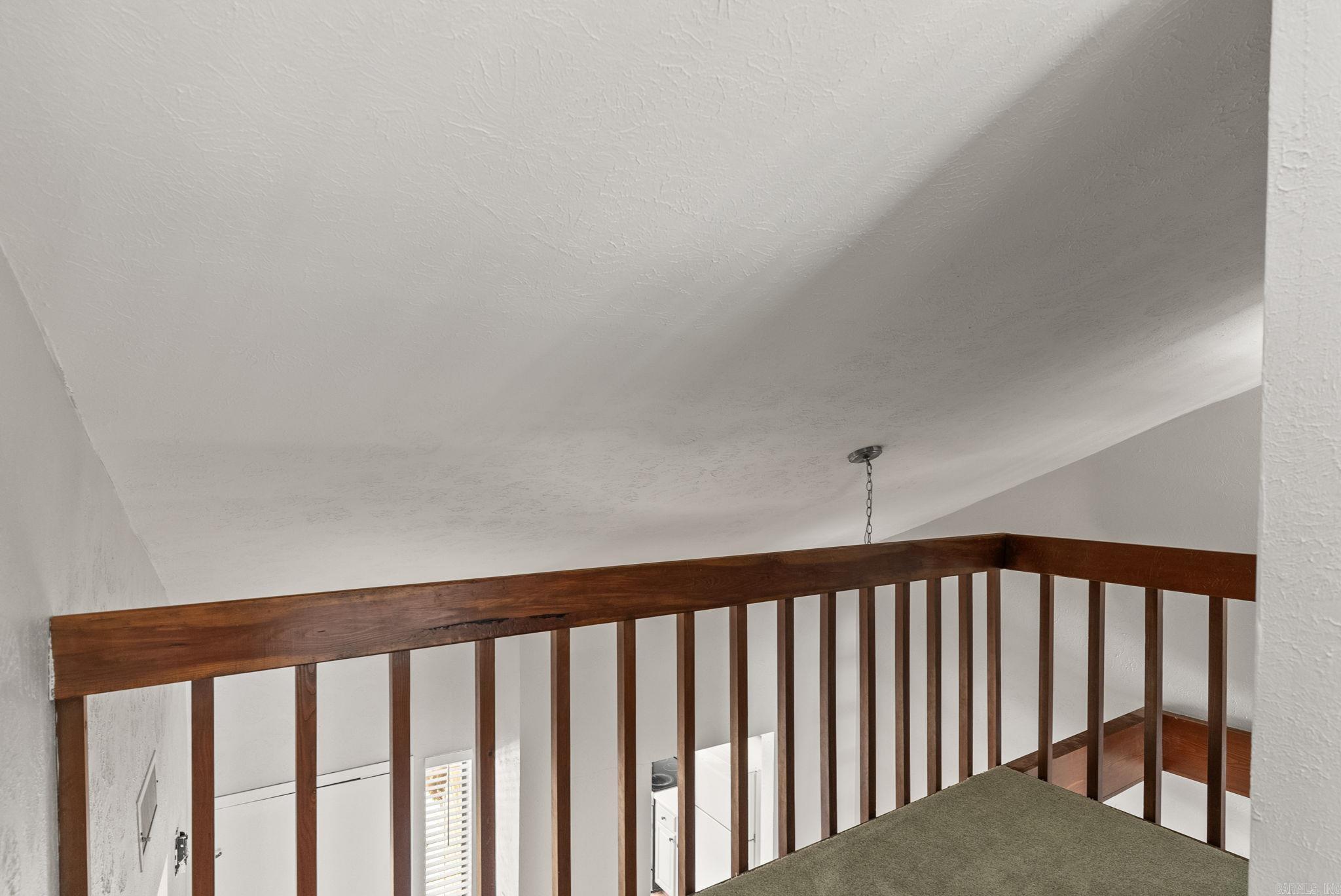 Windwood to Cook Mountain Villag - Residential Lease