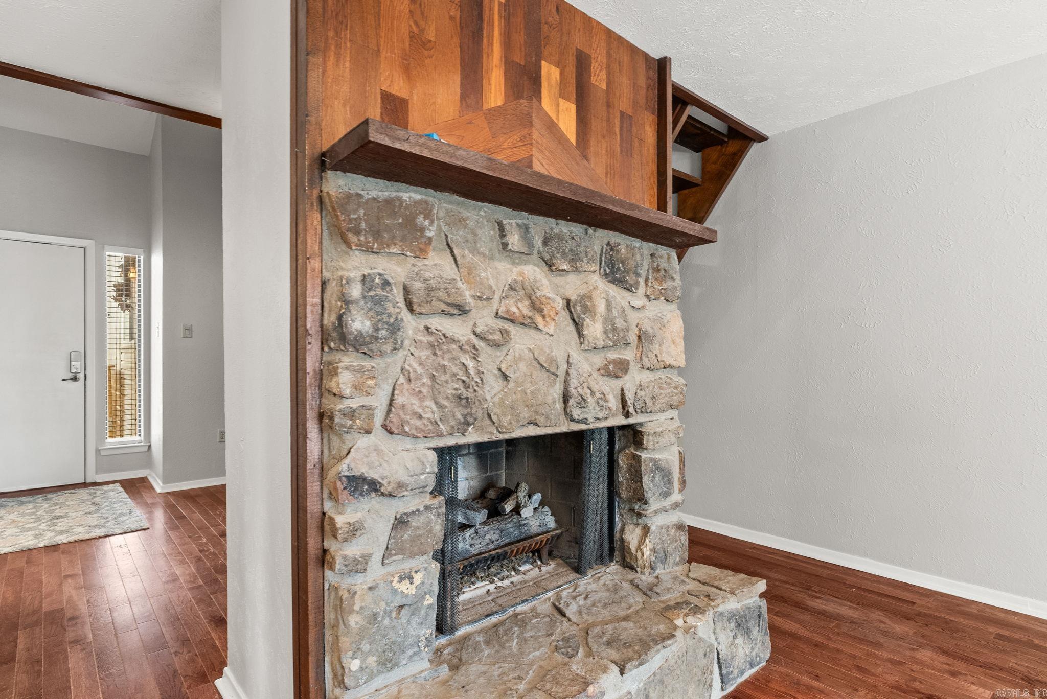 Windwood to Cook Mountain Villag - Residential Lease