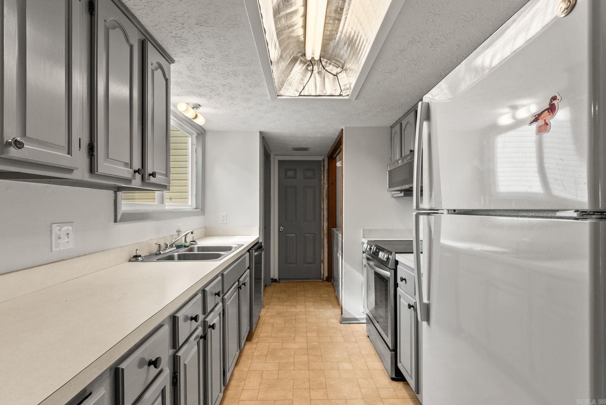 Windwood to Cook Mountain Villag - Residential Lease