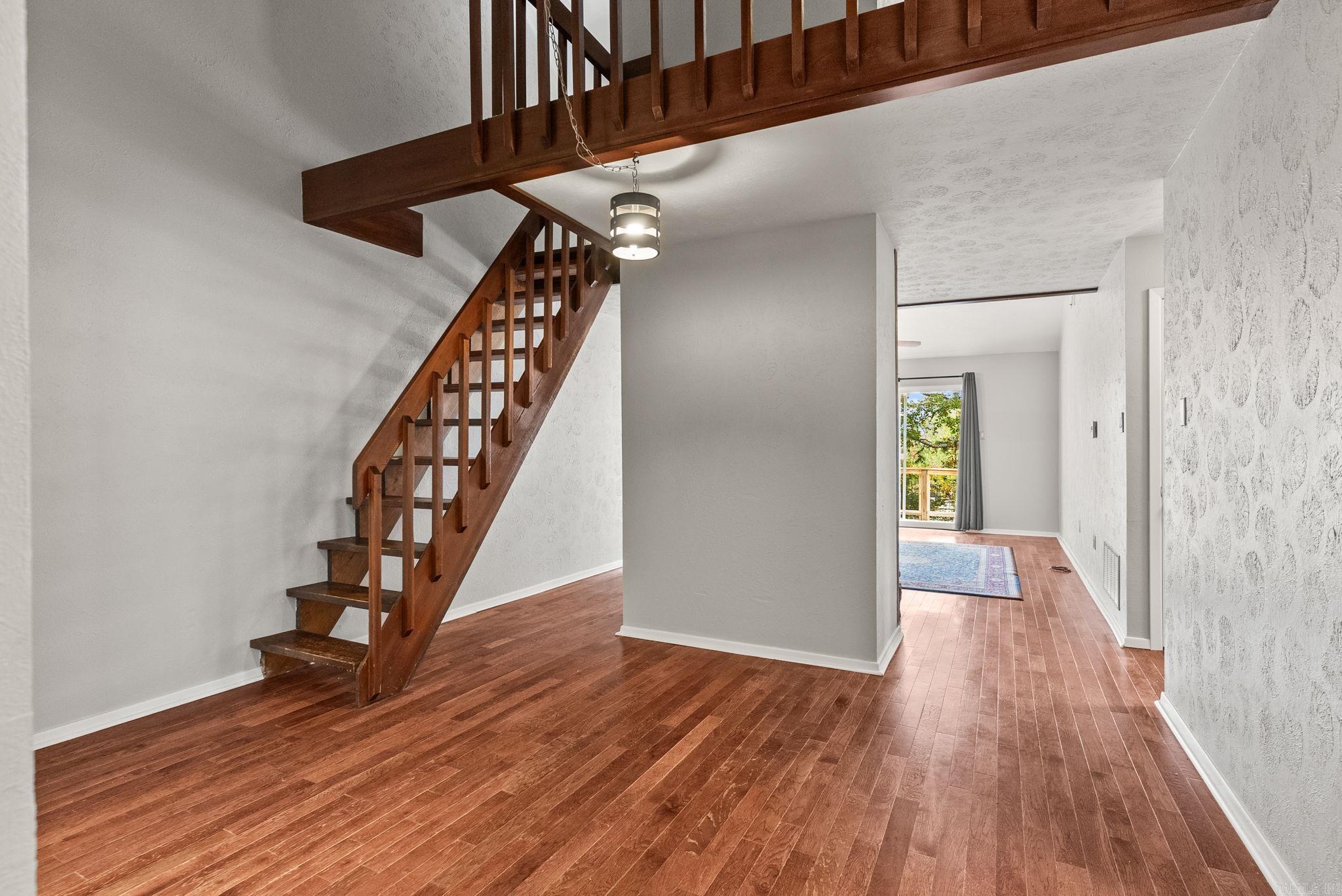 Windwood to Cook Mountain Villag - Residential Lease