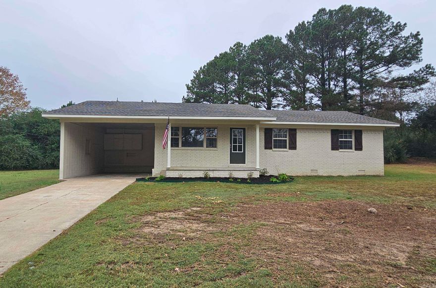 Newly remodeled, this home is the perfect blend of small-town charm and modern living! With a new roof, new plumbing, new electric, new appliances, and a new HVAC system, this home is completely move-in ready! It's in an ideal location, just minutes away from the schools and 20 minutes from Heber Springs! Call or text today to schedule a showing!