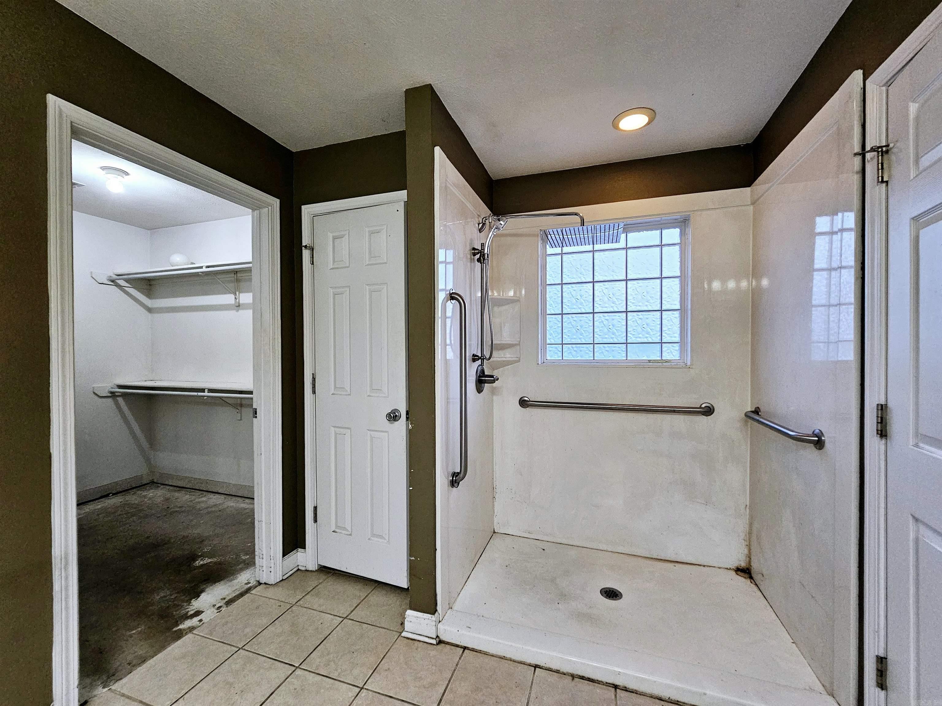 HUNTER HEIGHTS - Residential