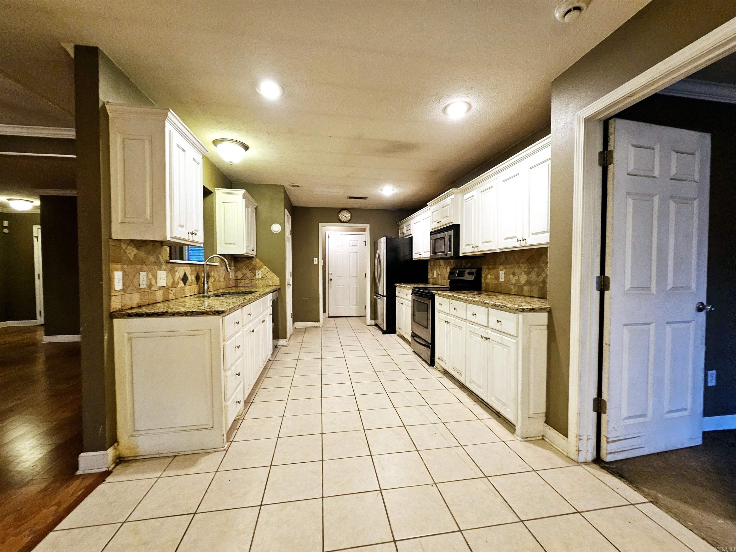 HUNTER HEIGHTS - Residential