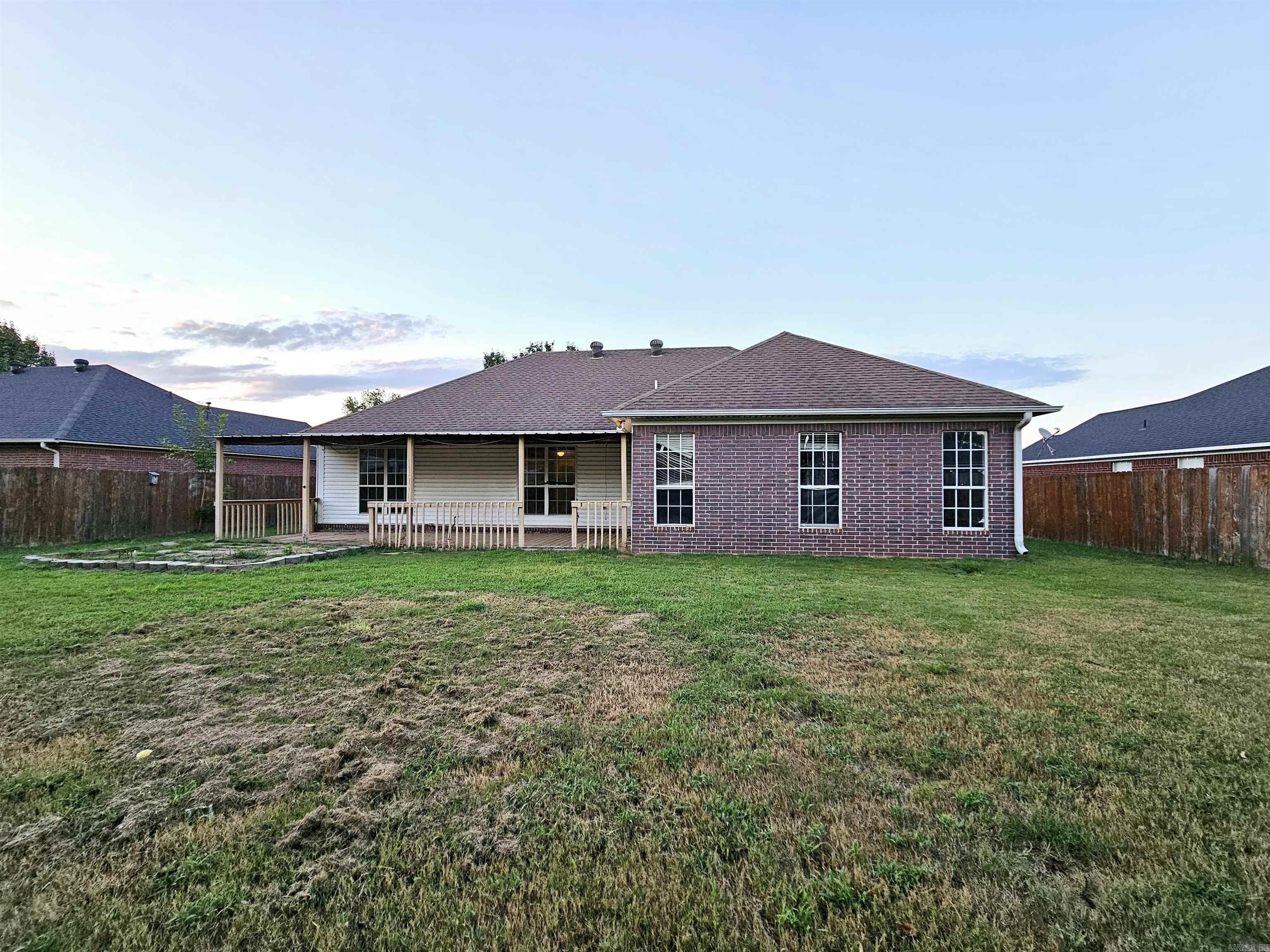 HUNTER HEIGHTS - Residential