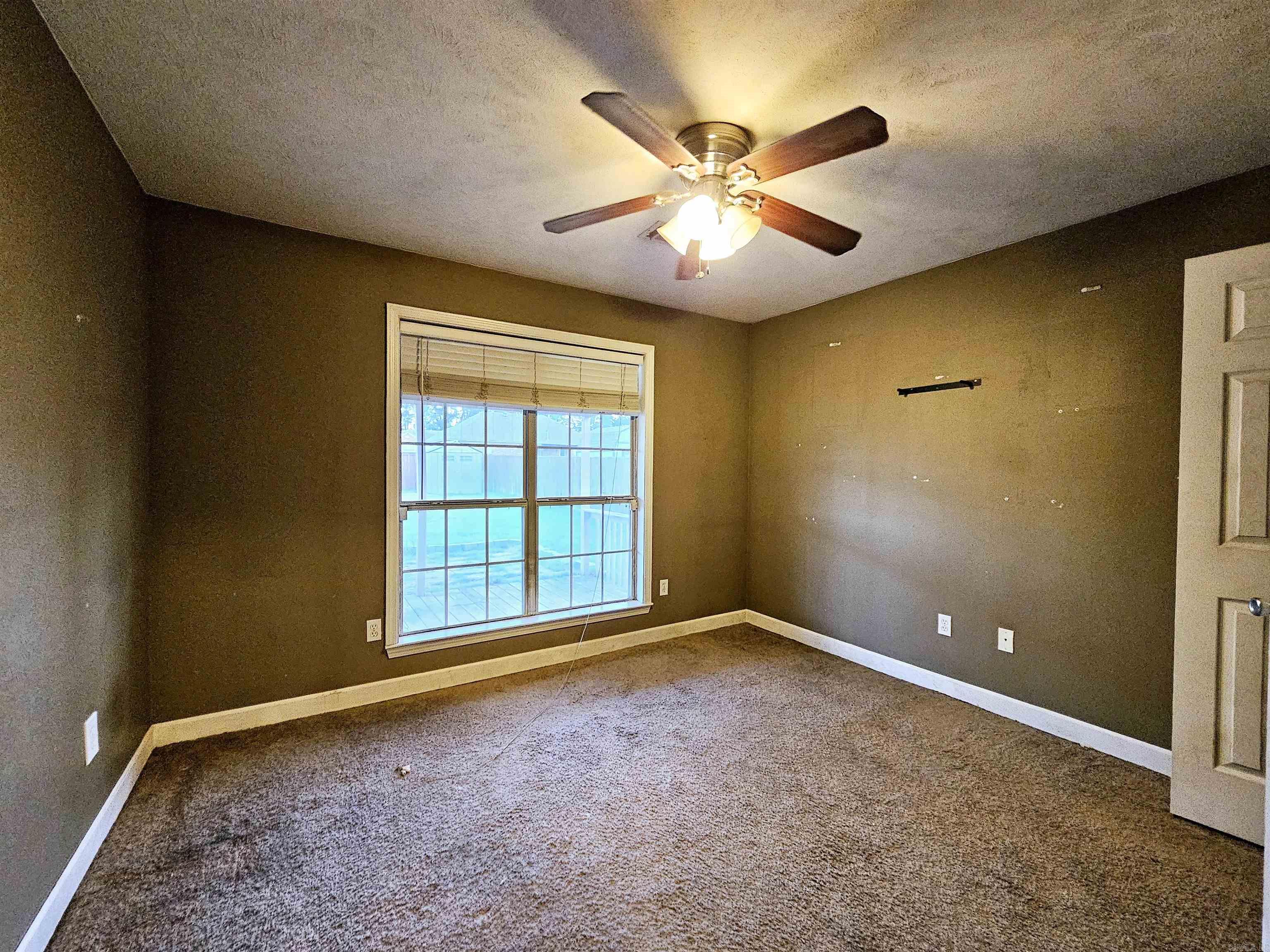 HUNTER HEIGHTS - Residential