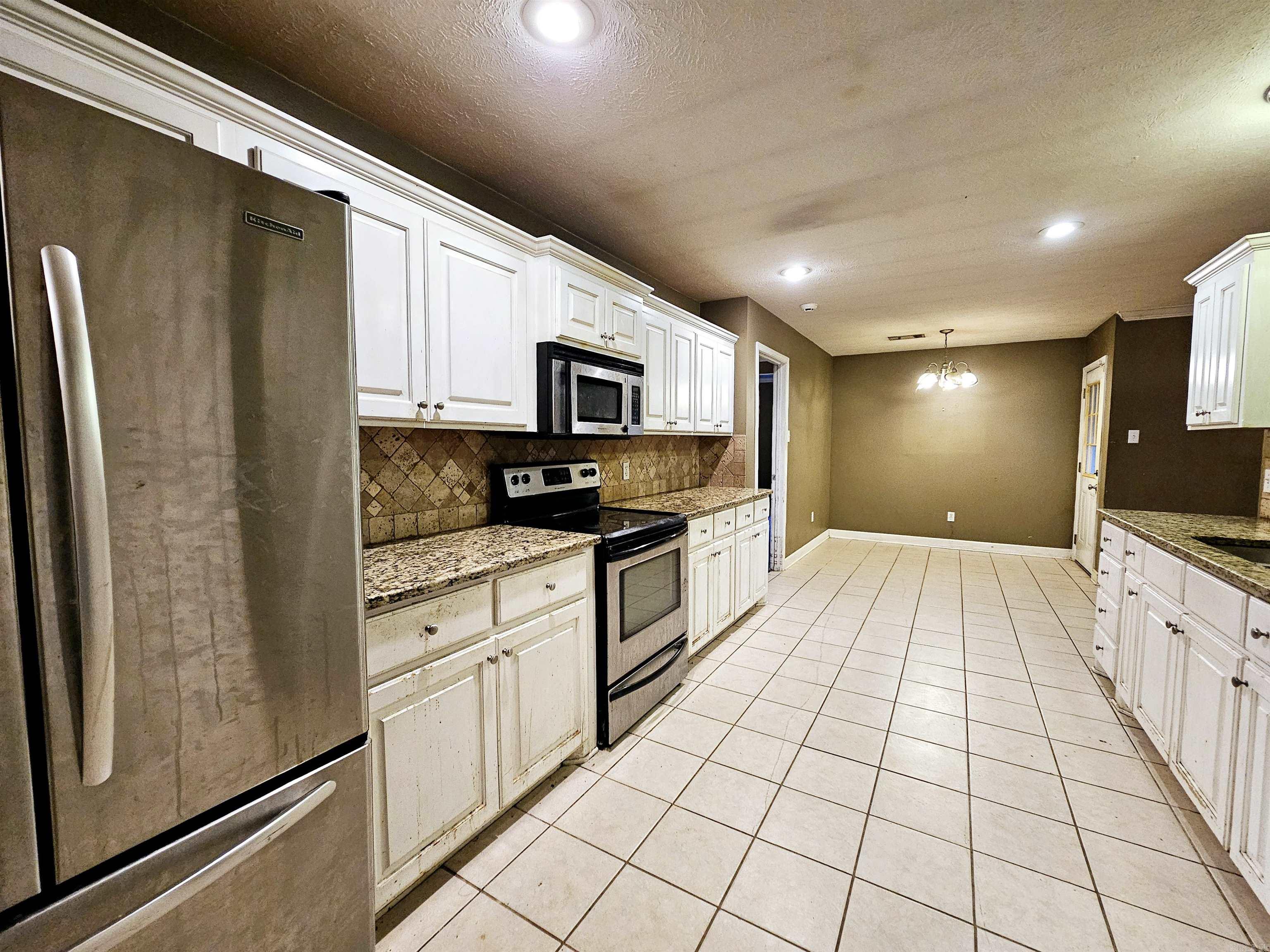 HUNTER HEIGHTS - Residential