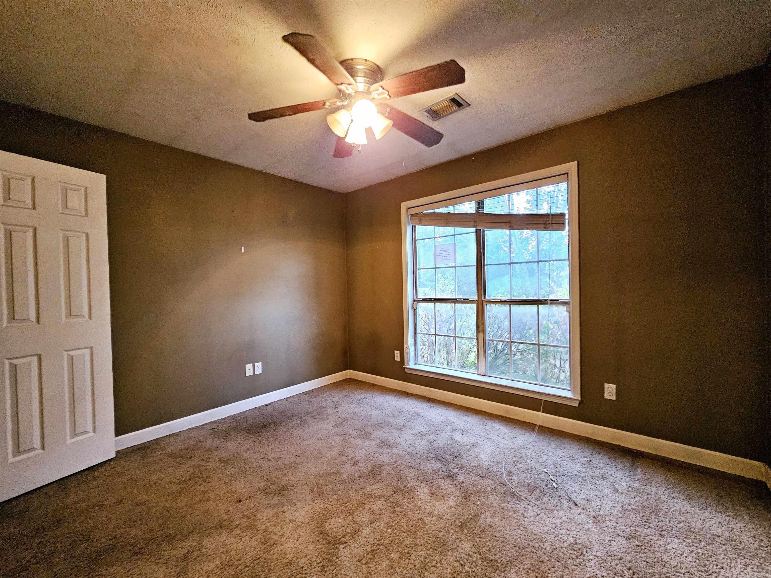 HUNTER HEIGHTS - Residential