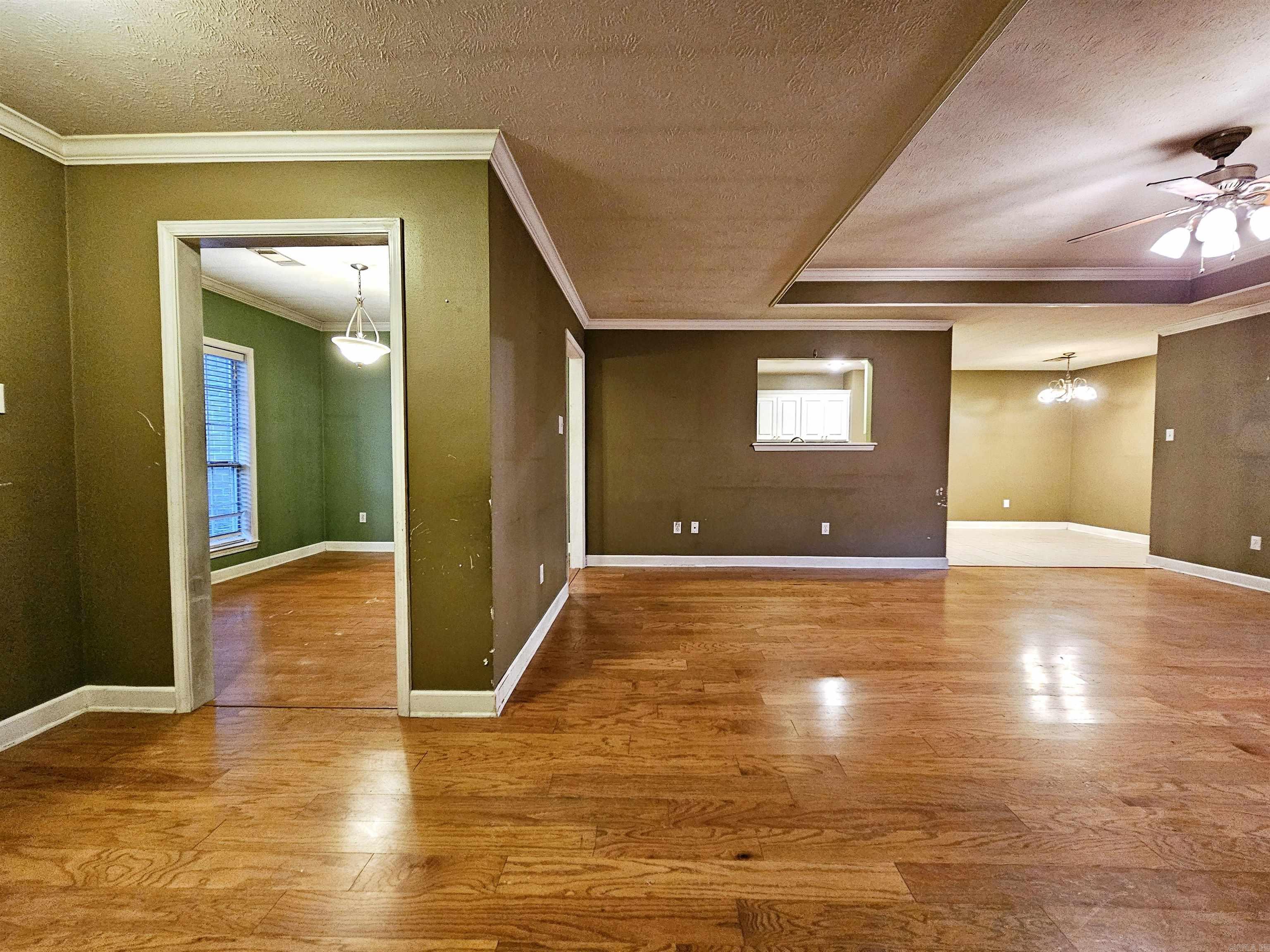 HUNTER HEIGHTS - Residential