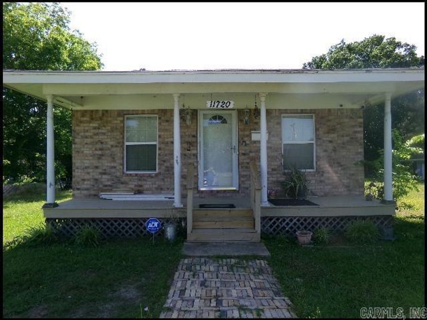 *LITTLE ROCK* BEAUTIFUL HOME IN JUST SOUTH OF SWEETHOME!! This 3 Bedroom And 1 Bath Home Features Over 1000 Sqft! Refrigerator, Stove, And Dishwasher In Kitchen! Wood Floors Throughout! Washer/Dryer Provided! Fenced Backyard! Large Yard! Pad For Parking! SHED IS NOT FOR TENANT USE. PET FRIENDLY!! PET FRIENDLY!! AVAILABLE NOW!!!