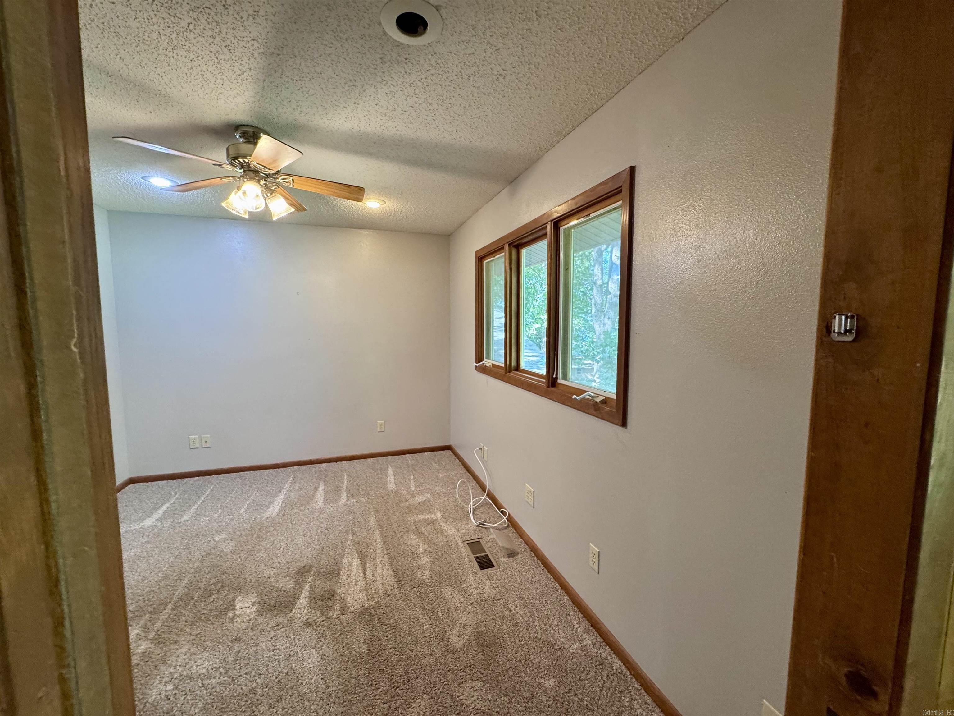 WOODLAND BLUFF - Residential