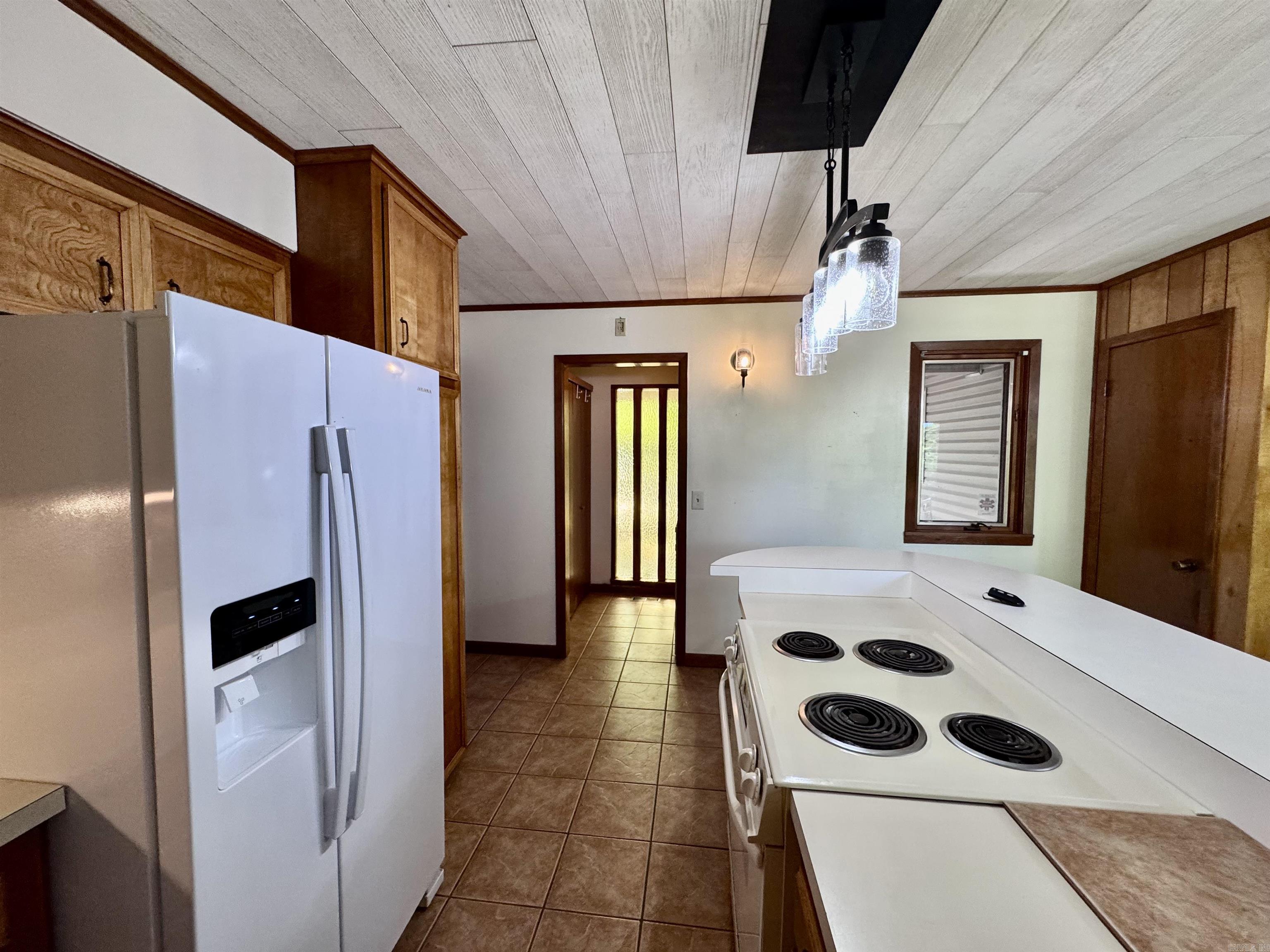 WOODLAND BLUFF - Residential