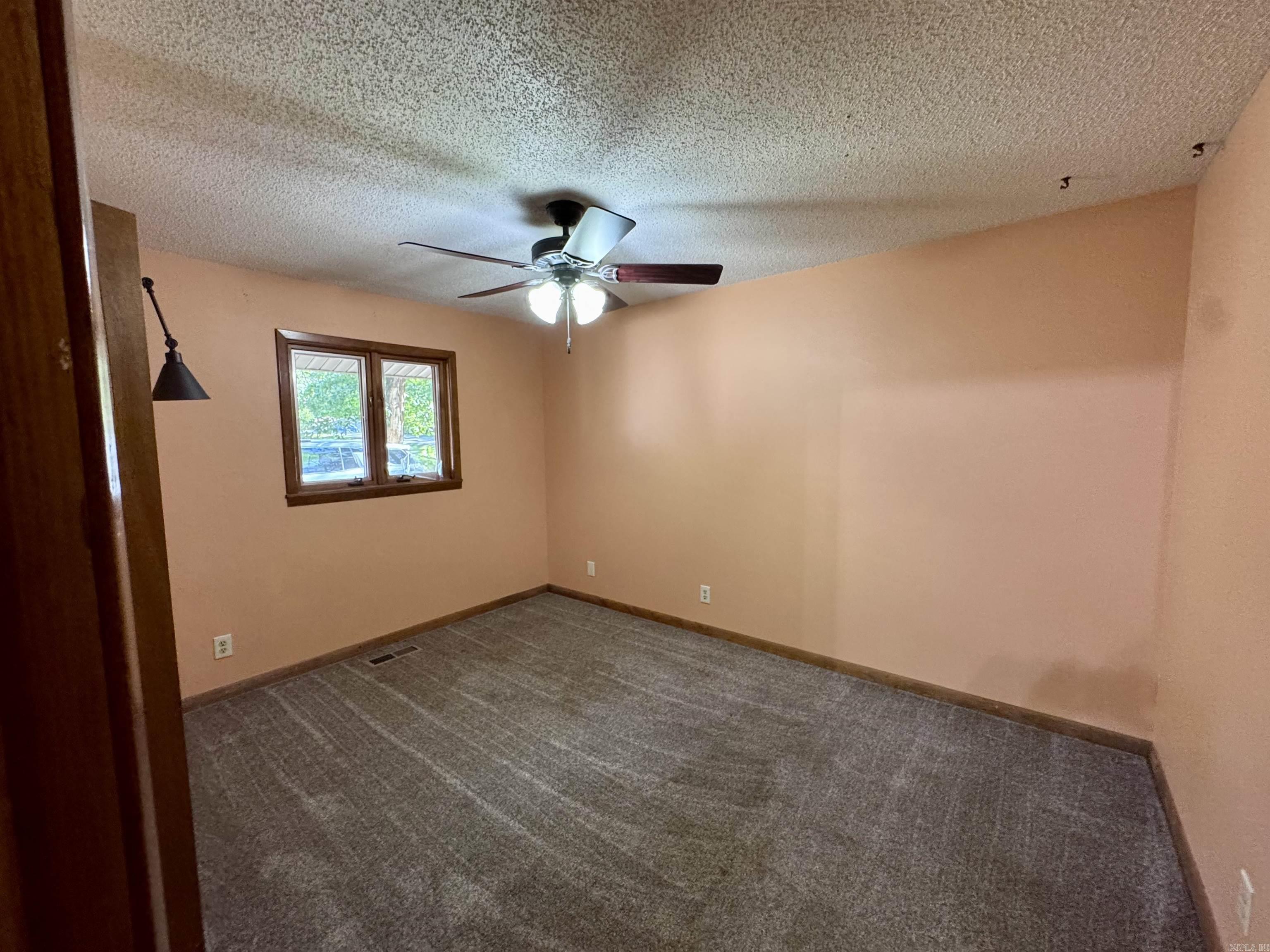 WOODLAND BLUFF - Residential