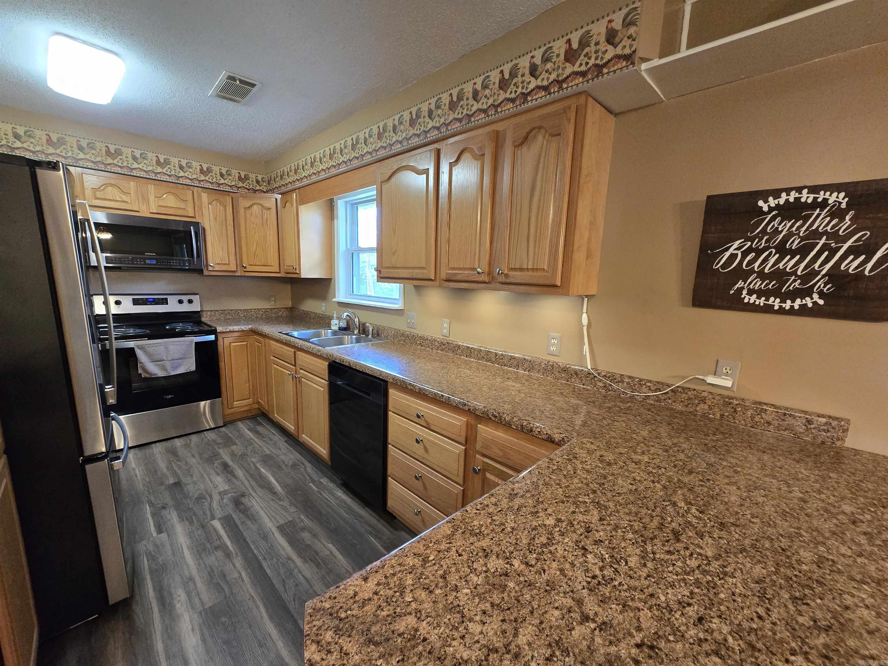 CLARKRIDGE WOODS - Residential