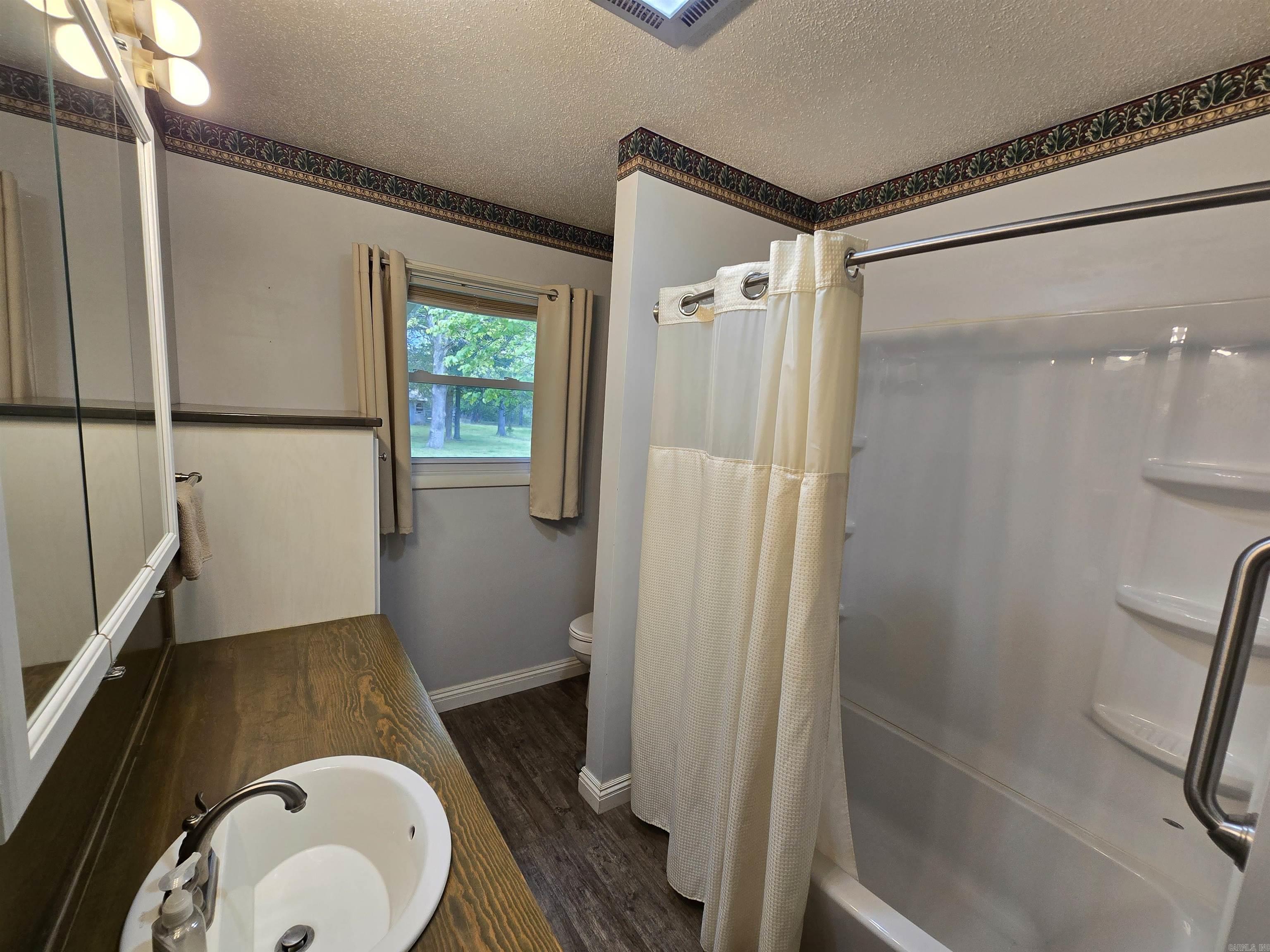 CLARKRIDGE WOODS - Residential