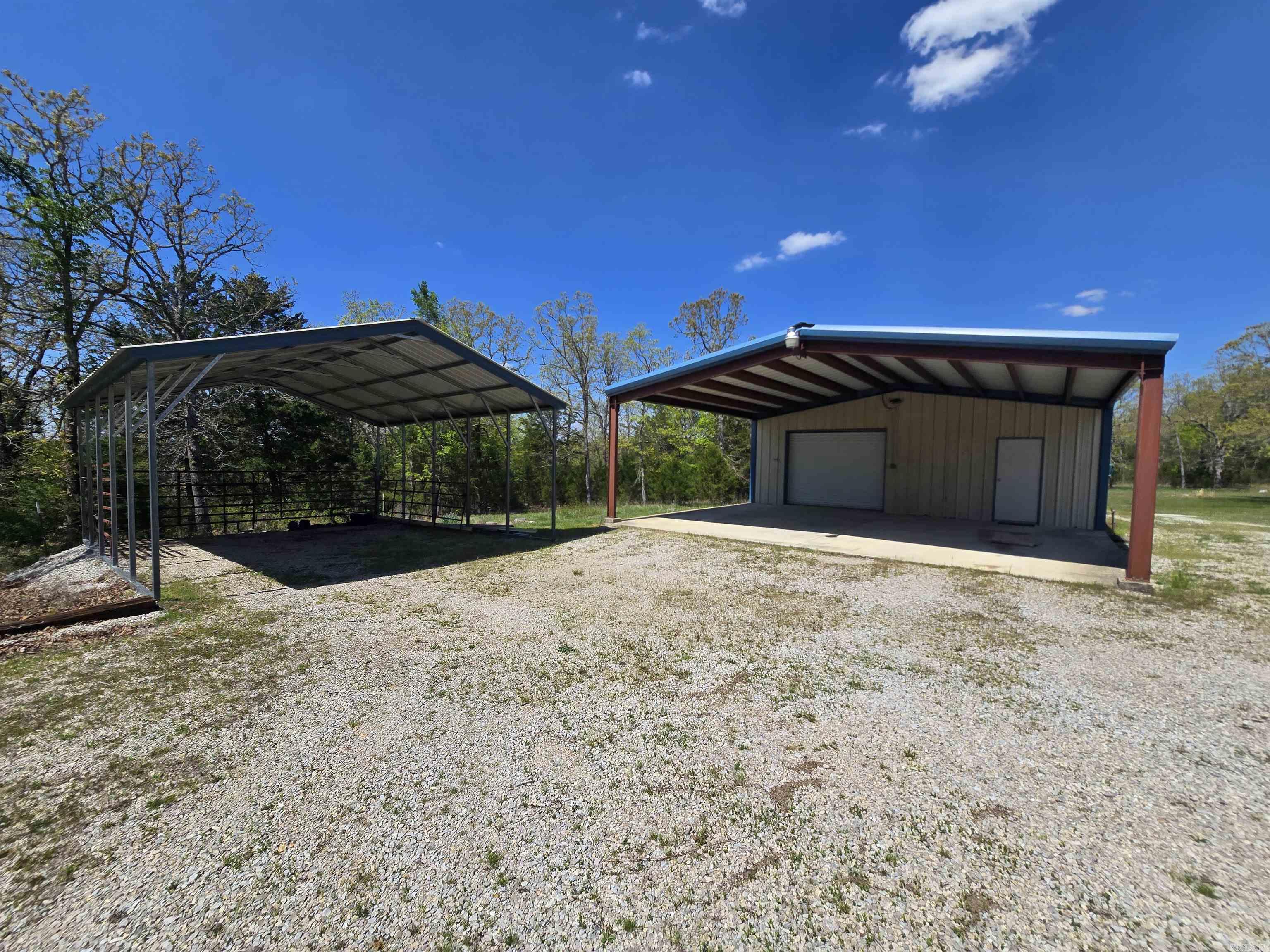 CLARKRIDGE WOODS - Residential