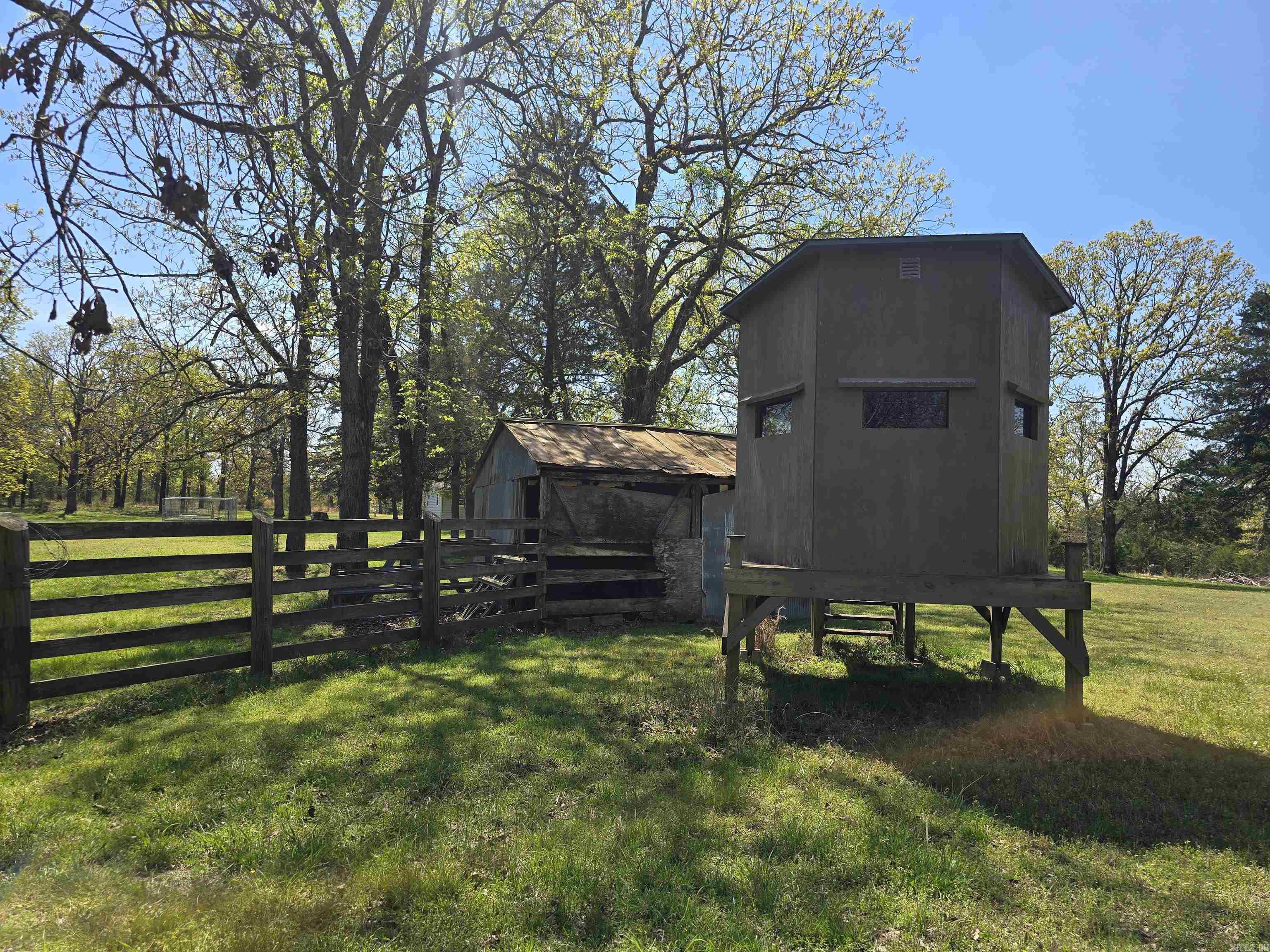 CLARKRIDGE WOODS - Residential