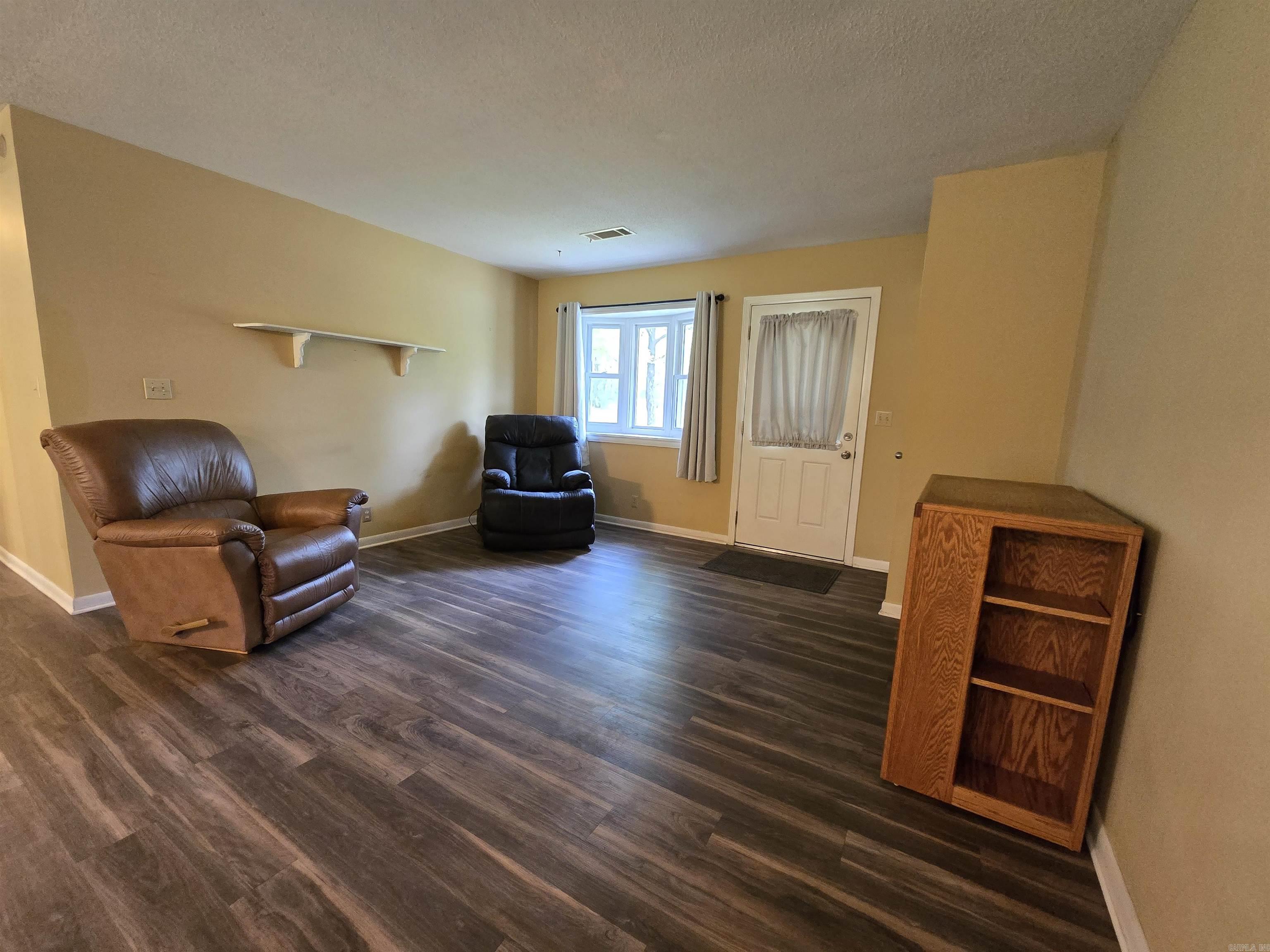 CLARKRIDGE WOODS - Residential