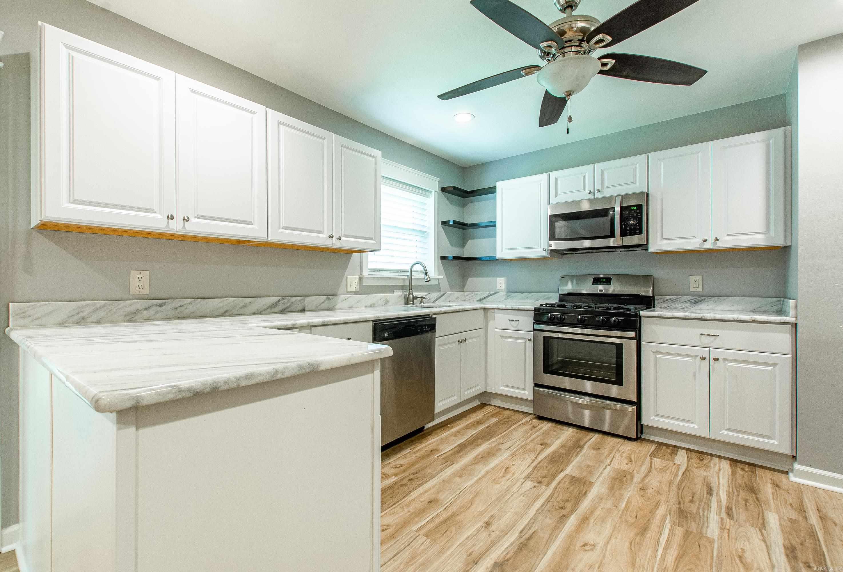 CLOVER HILL PLACE - Residential