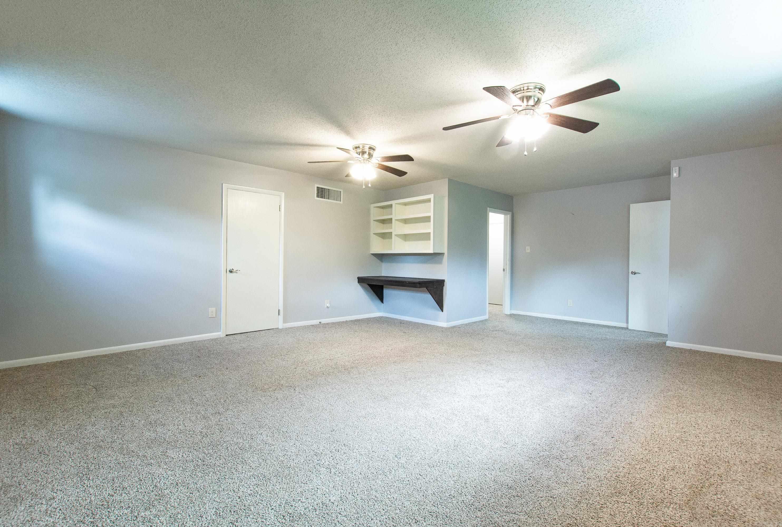 CLOVER HILL PLACE - Residential