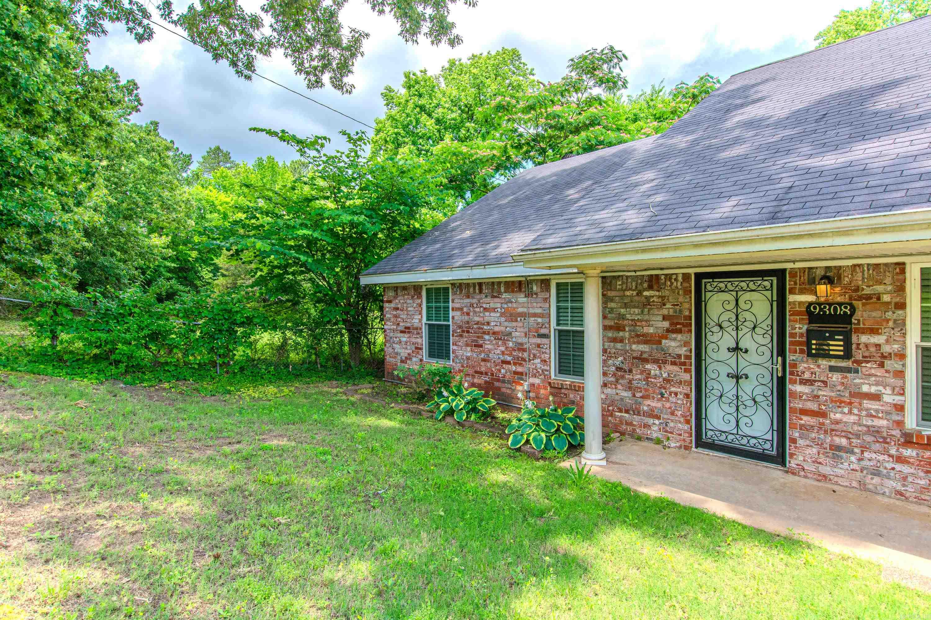 CLOVER HILL PLACE - Residential