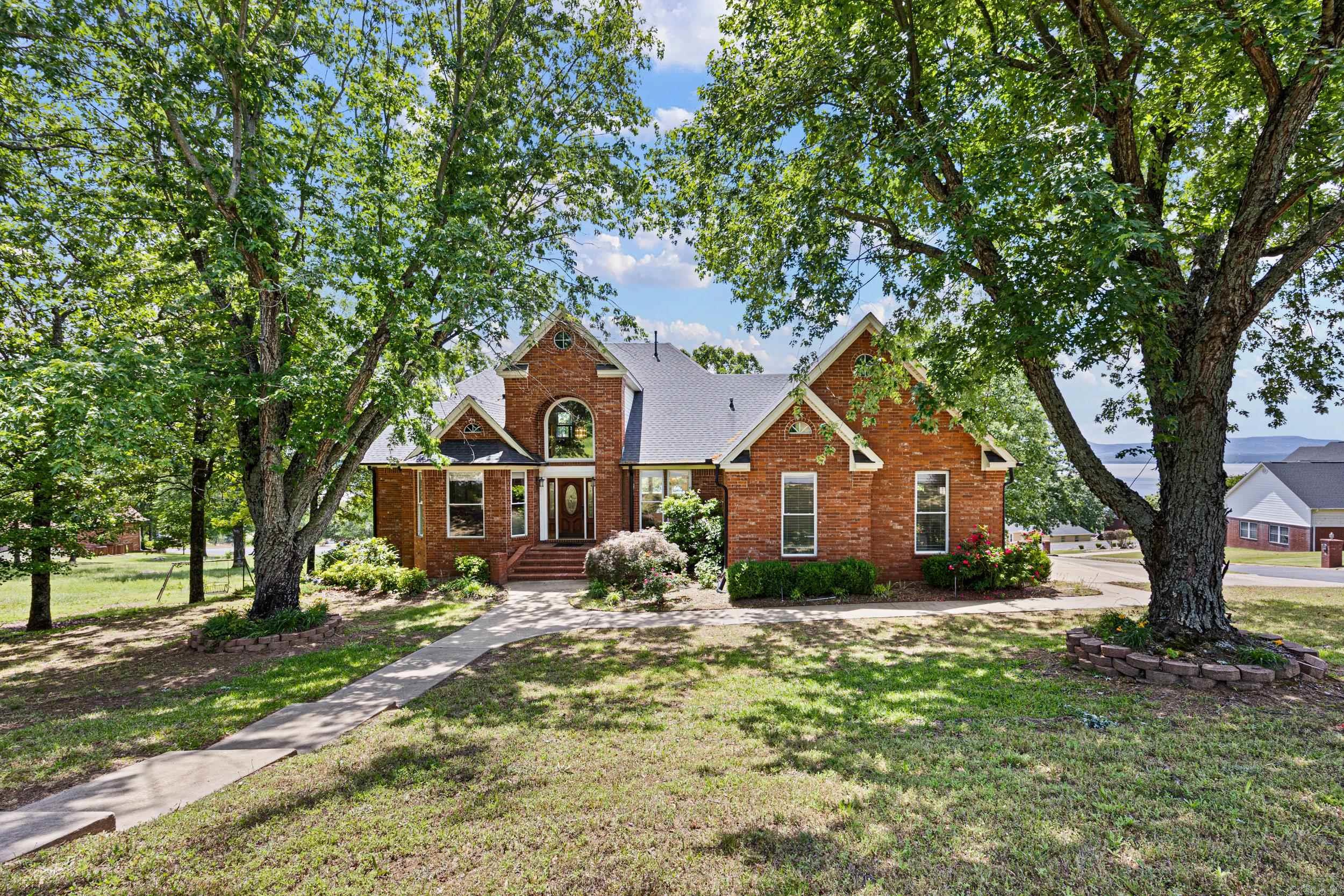 PLEASANT VIEW ESTATES - Residential