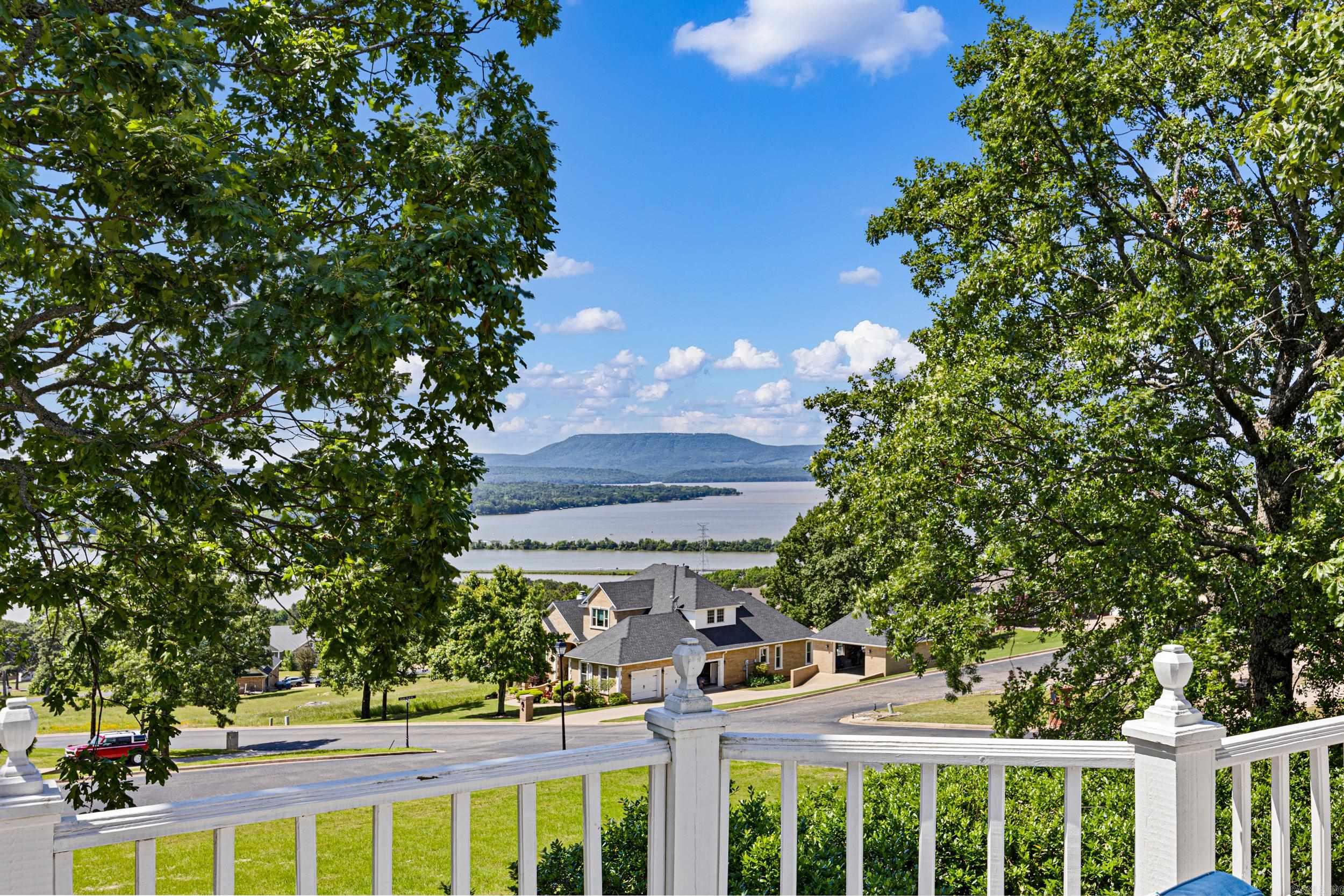 PLEASANT VIEW ESTATES - Residential