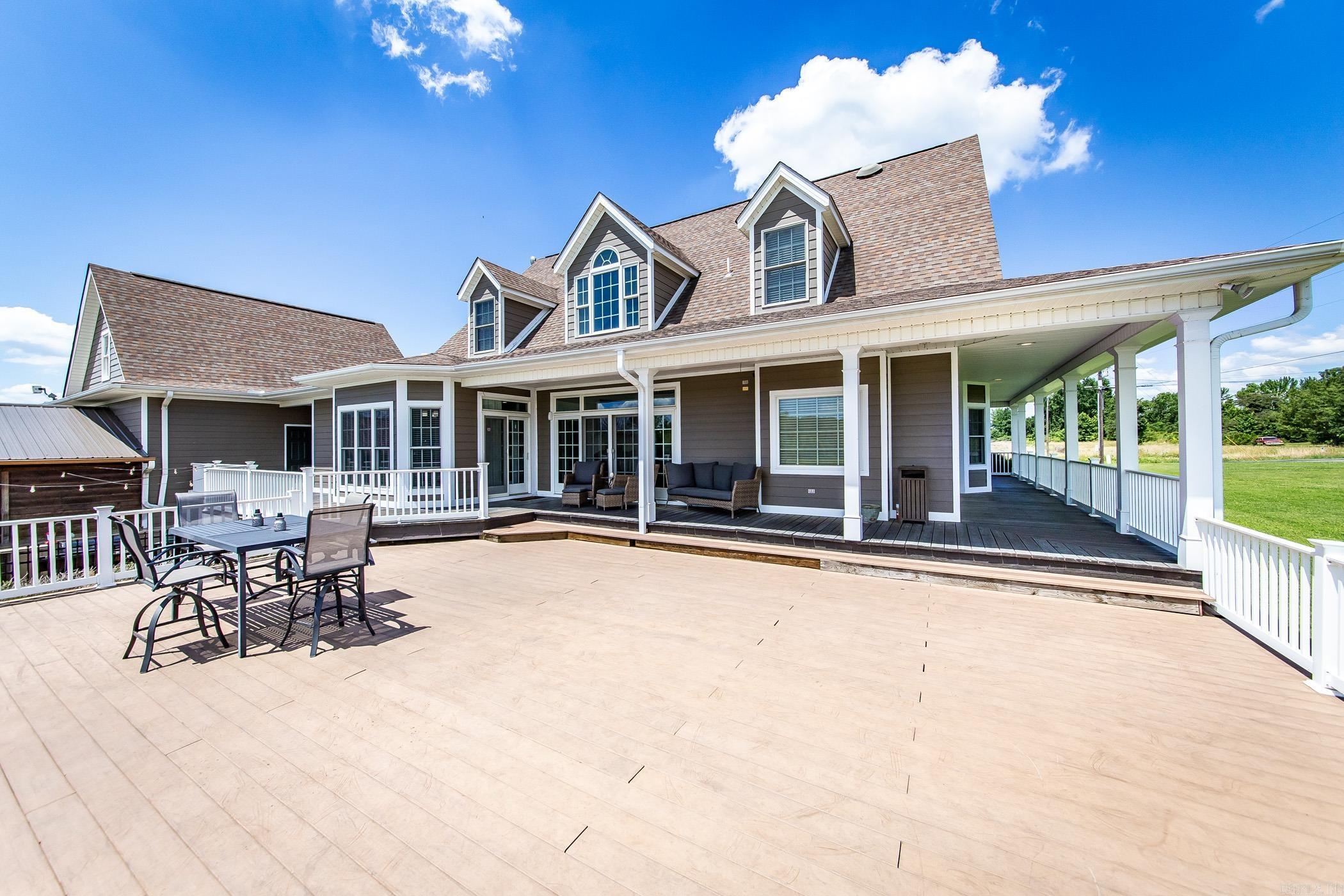 Metes & Bounds - Residential