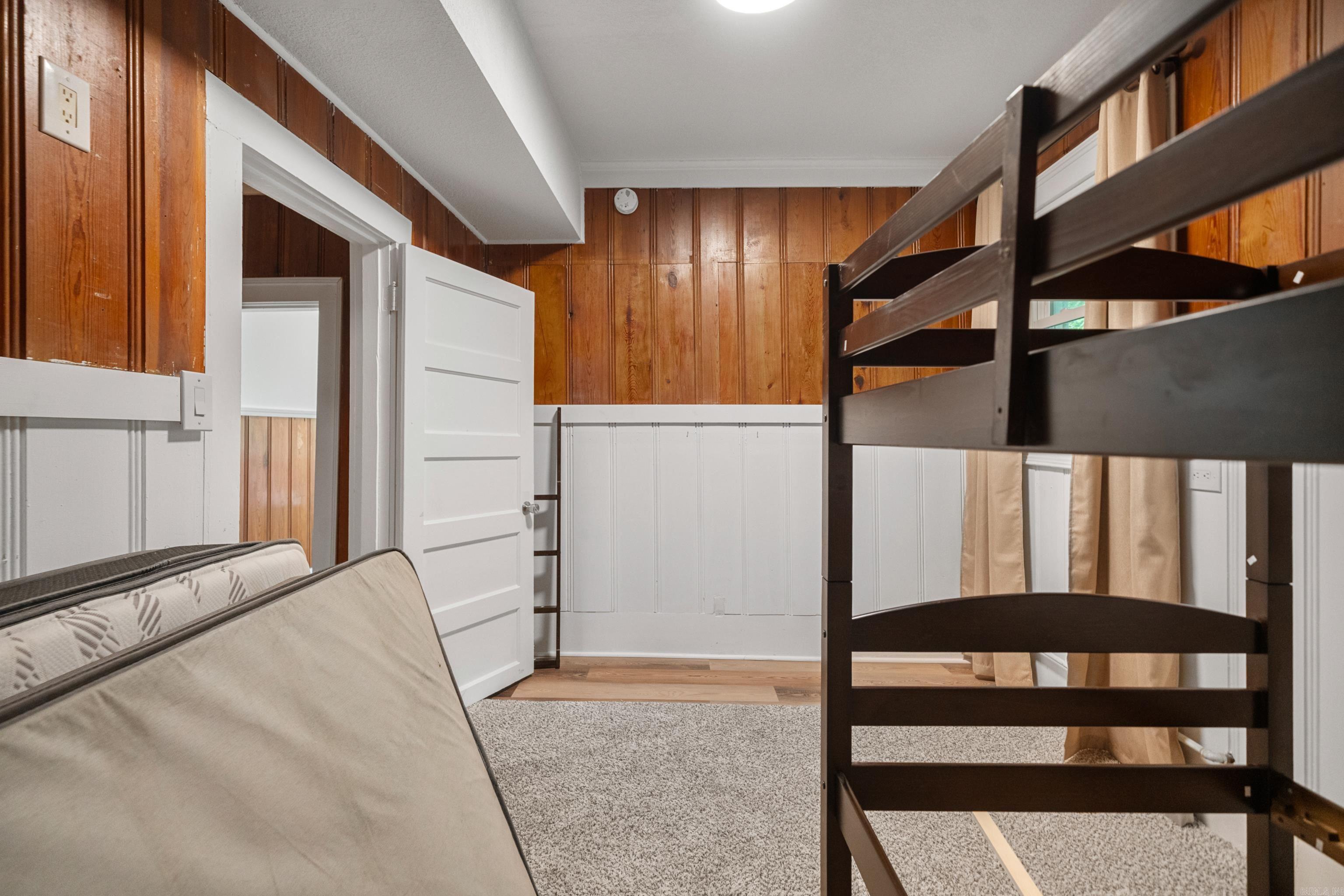 HSR BLK - Residential Income